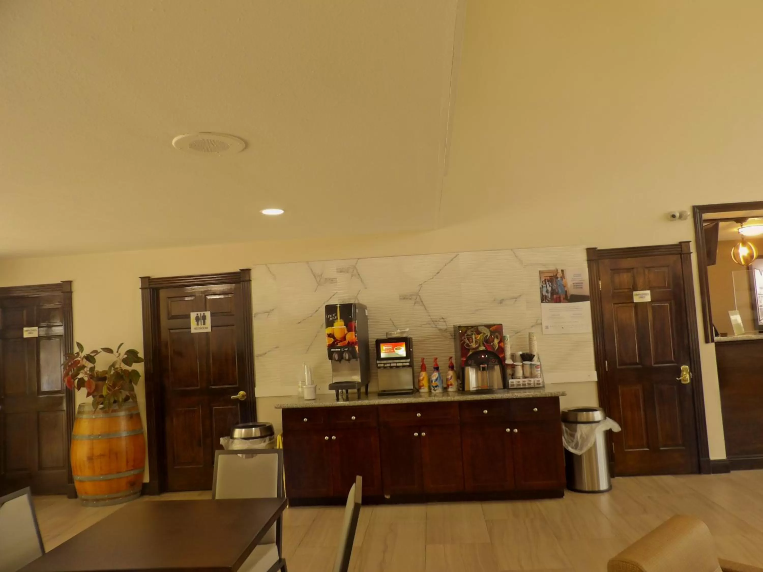 Lobby or reception in Super 8 by Wyndham Ocean Springs Biloxi