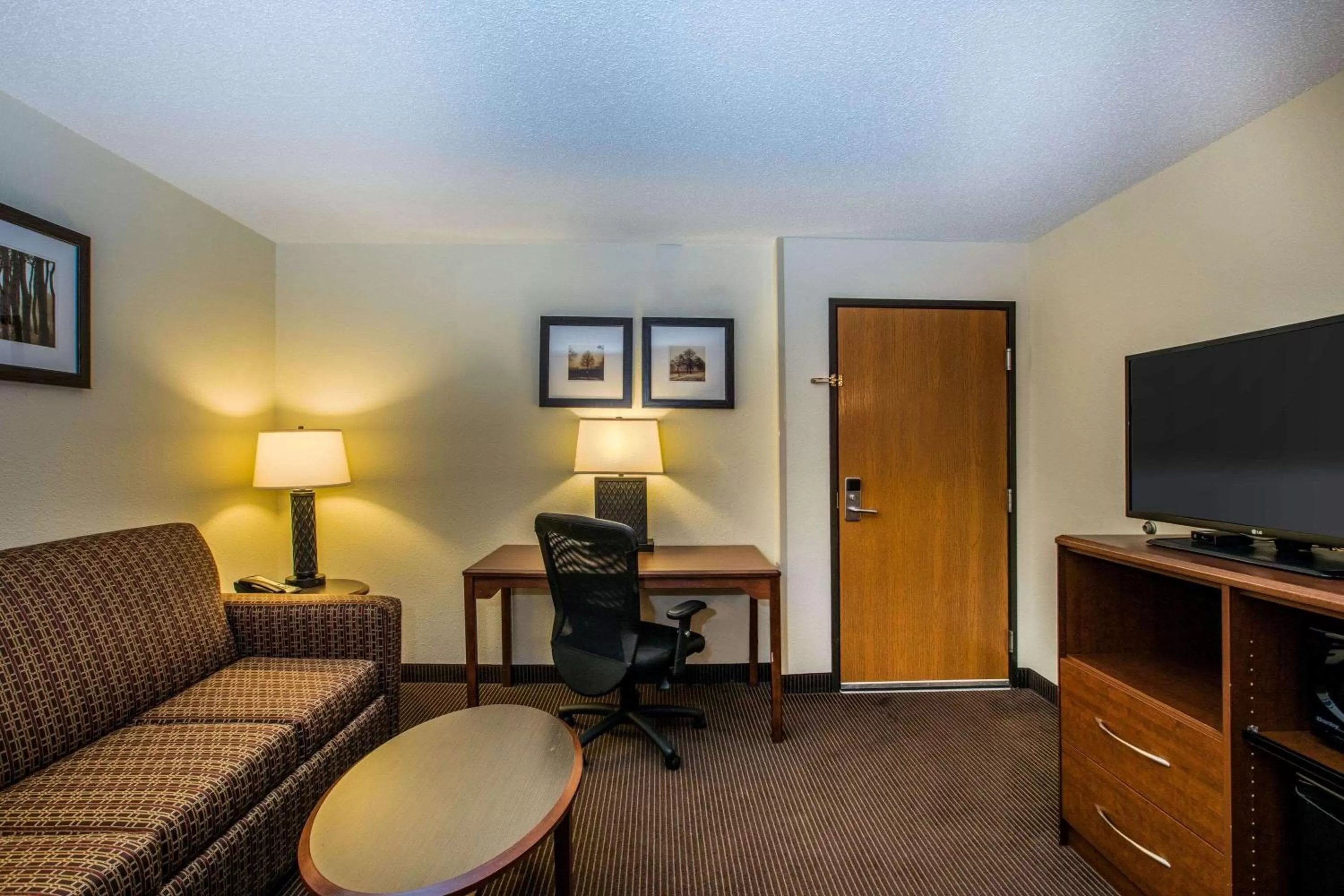 Photo of the whole room in AmericInn by Wyndham Grand Forks