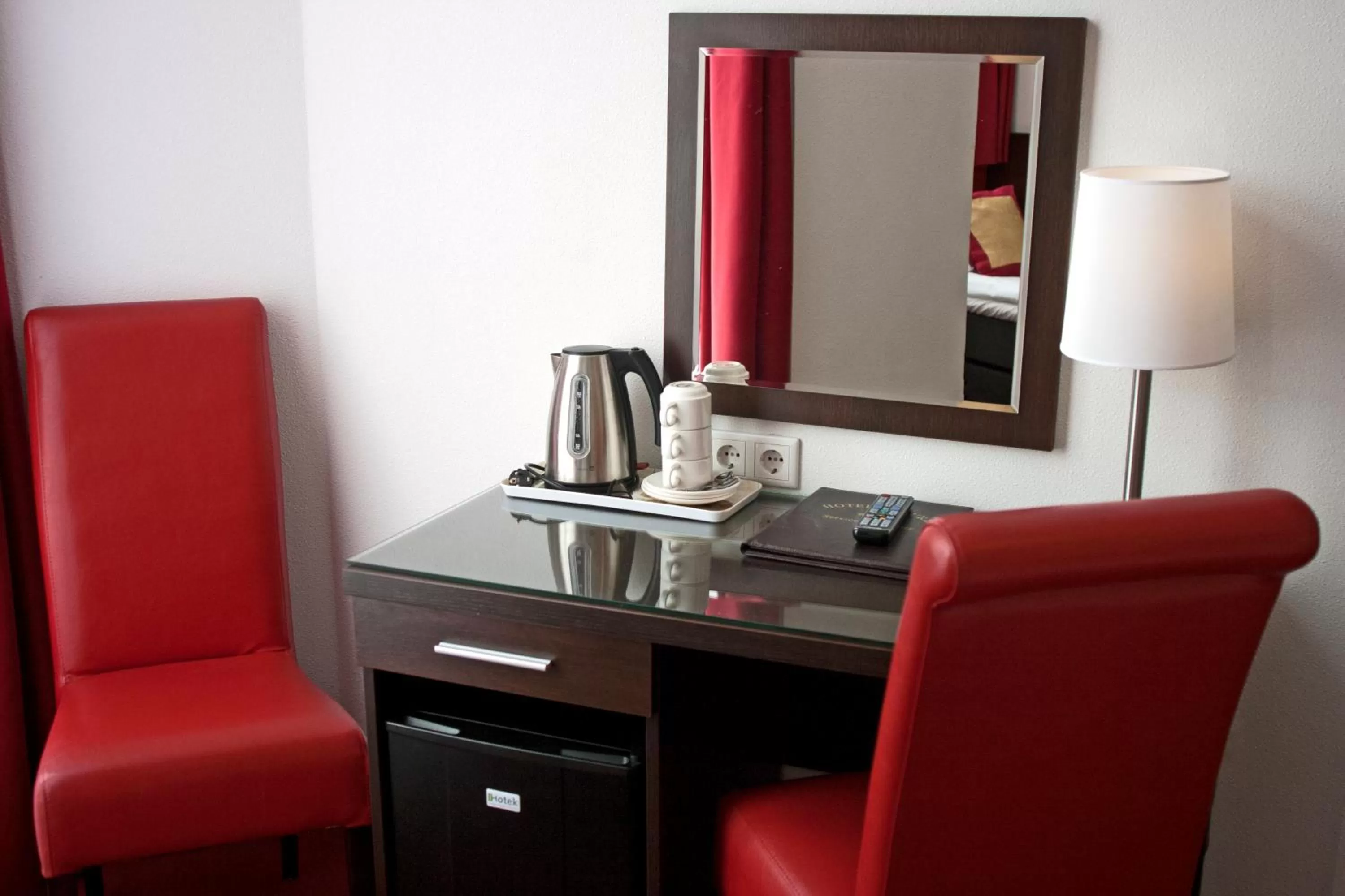 Coffee/tea facilities in Hotel Allure