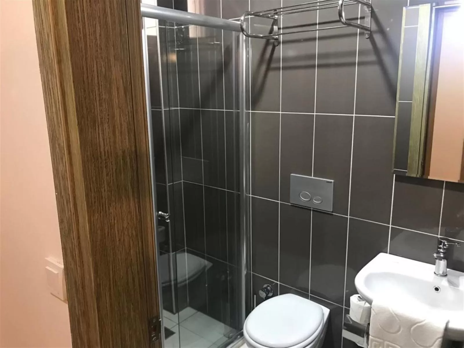 Shower in Arsi Enfi City Beach Hotel