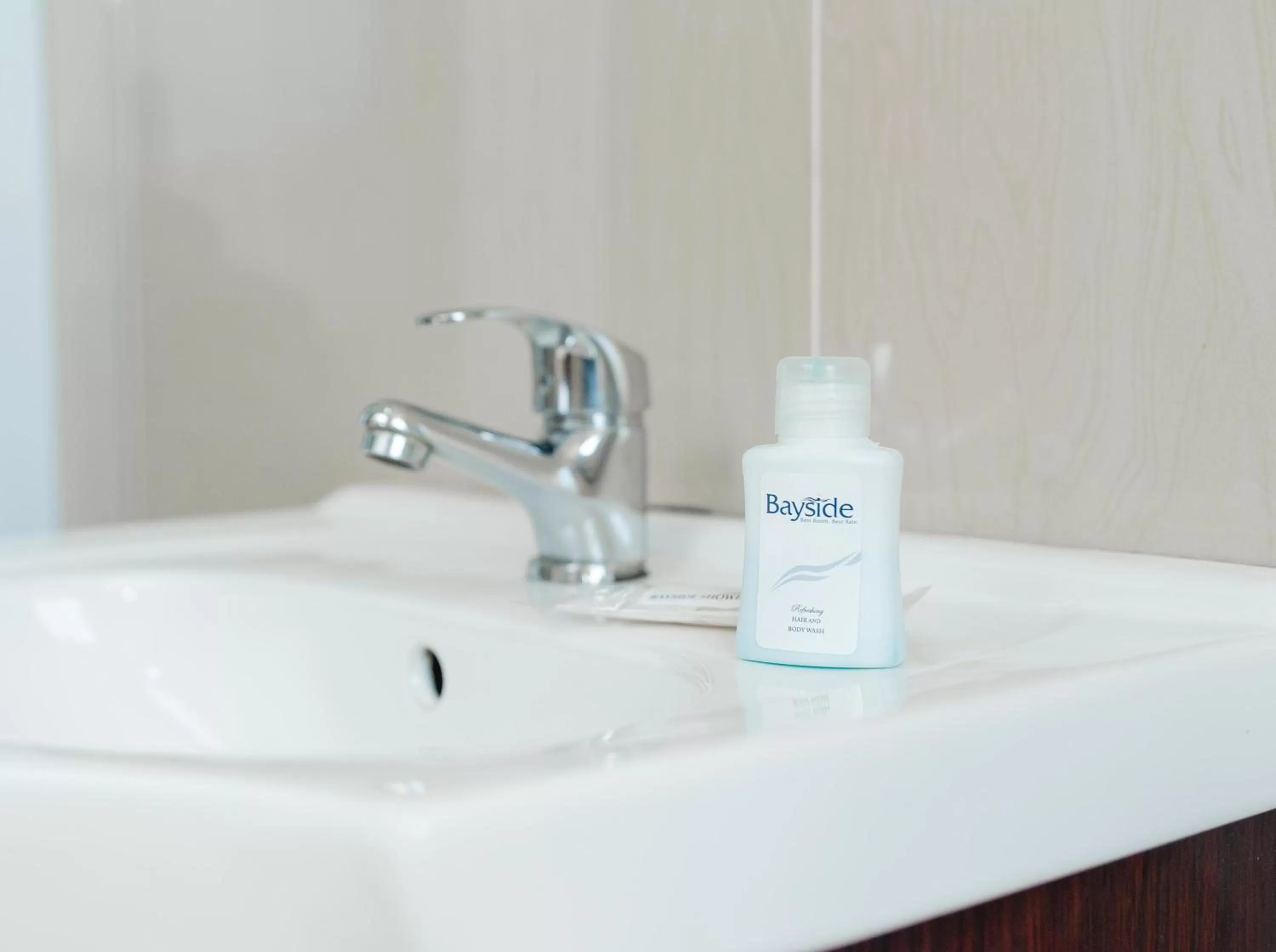 Bathroom in Bayside Hotel 100 Pixley Kaseme Street (West Street)