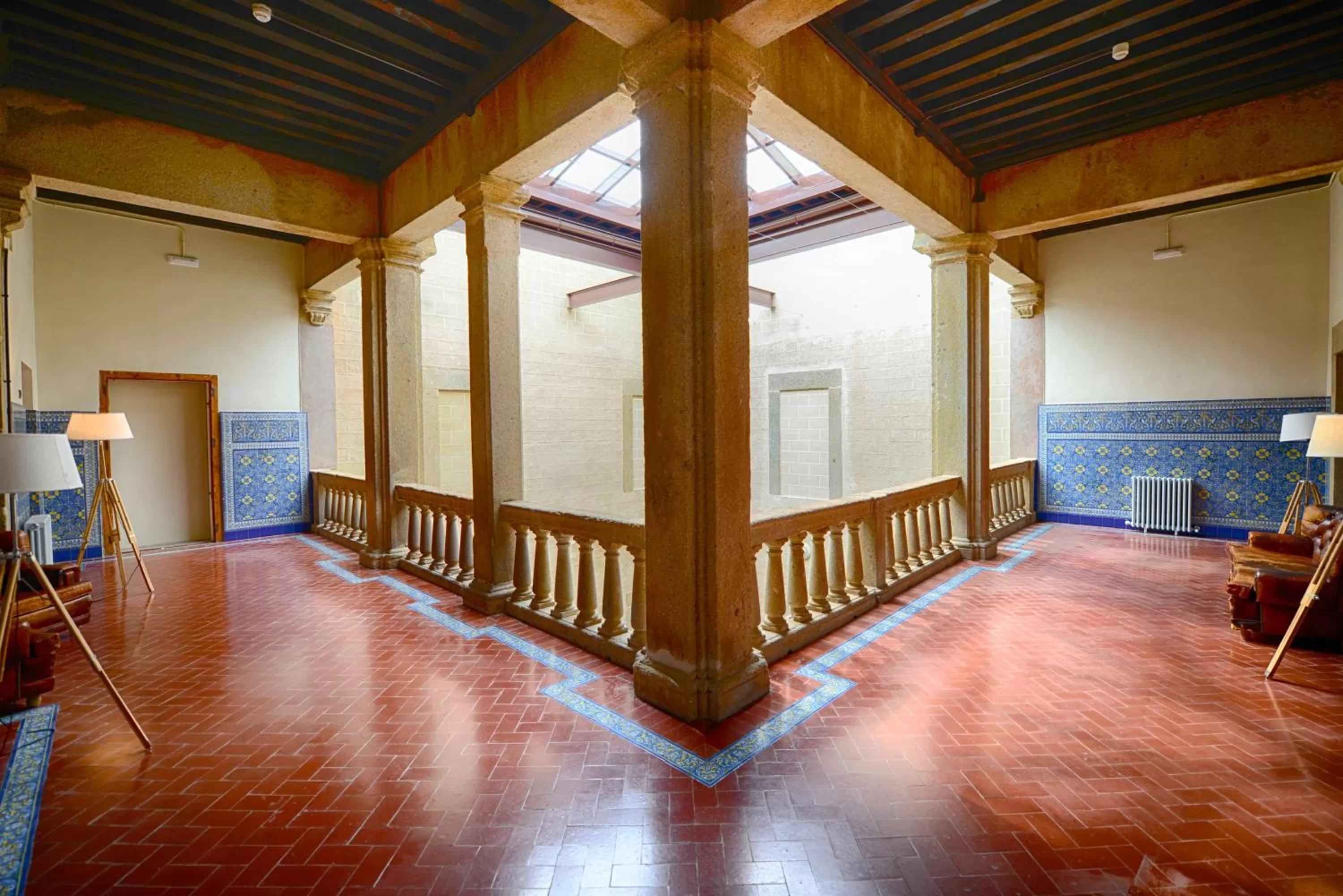 Patio in Palacio Carvajal Girón