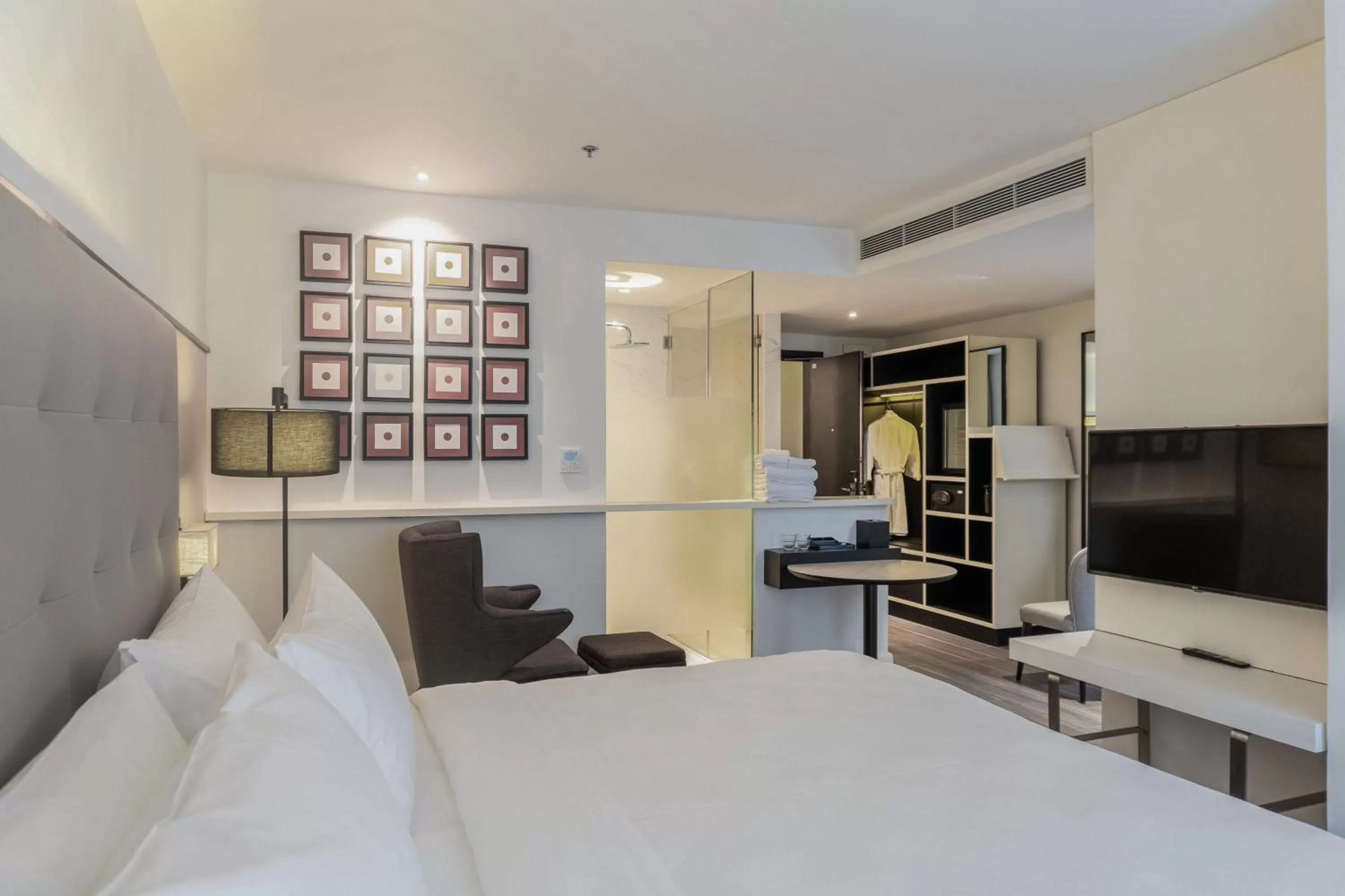 Photo of the whole room, Bed in M Village Hotel Tôn Thất Đạm