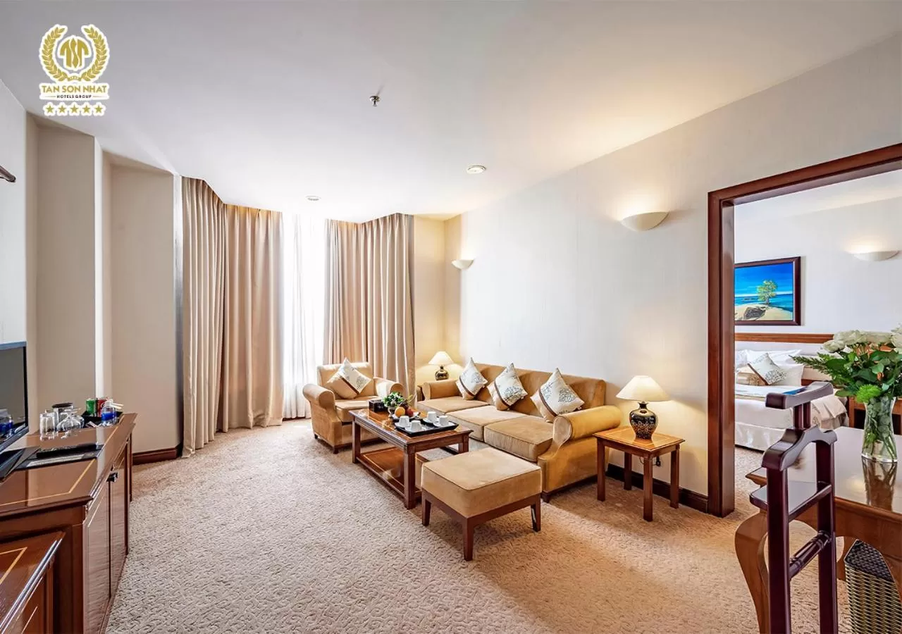 Bedroom in Tan Son Nhat Saigon Hotel