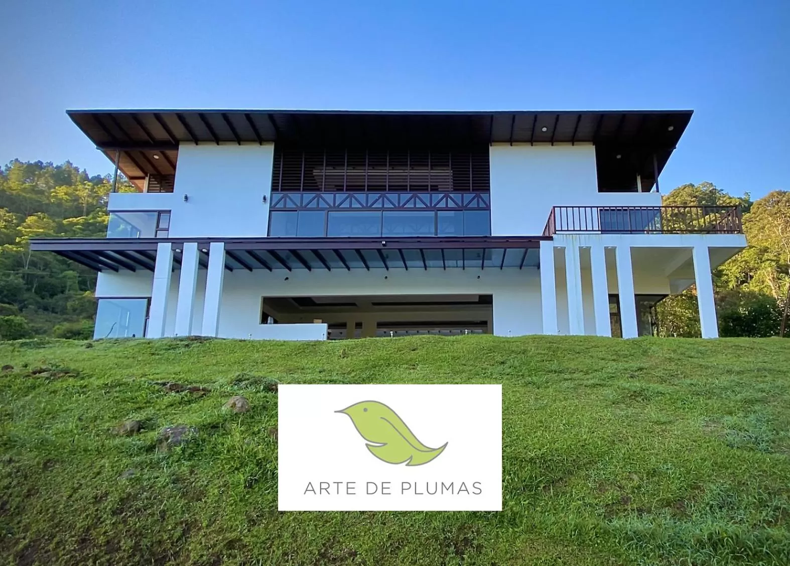 Property Building in Arte de Plumas birding lodge