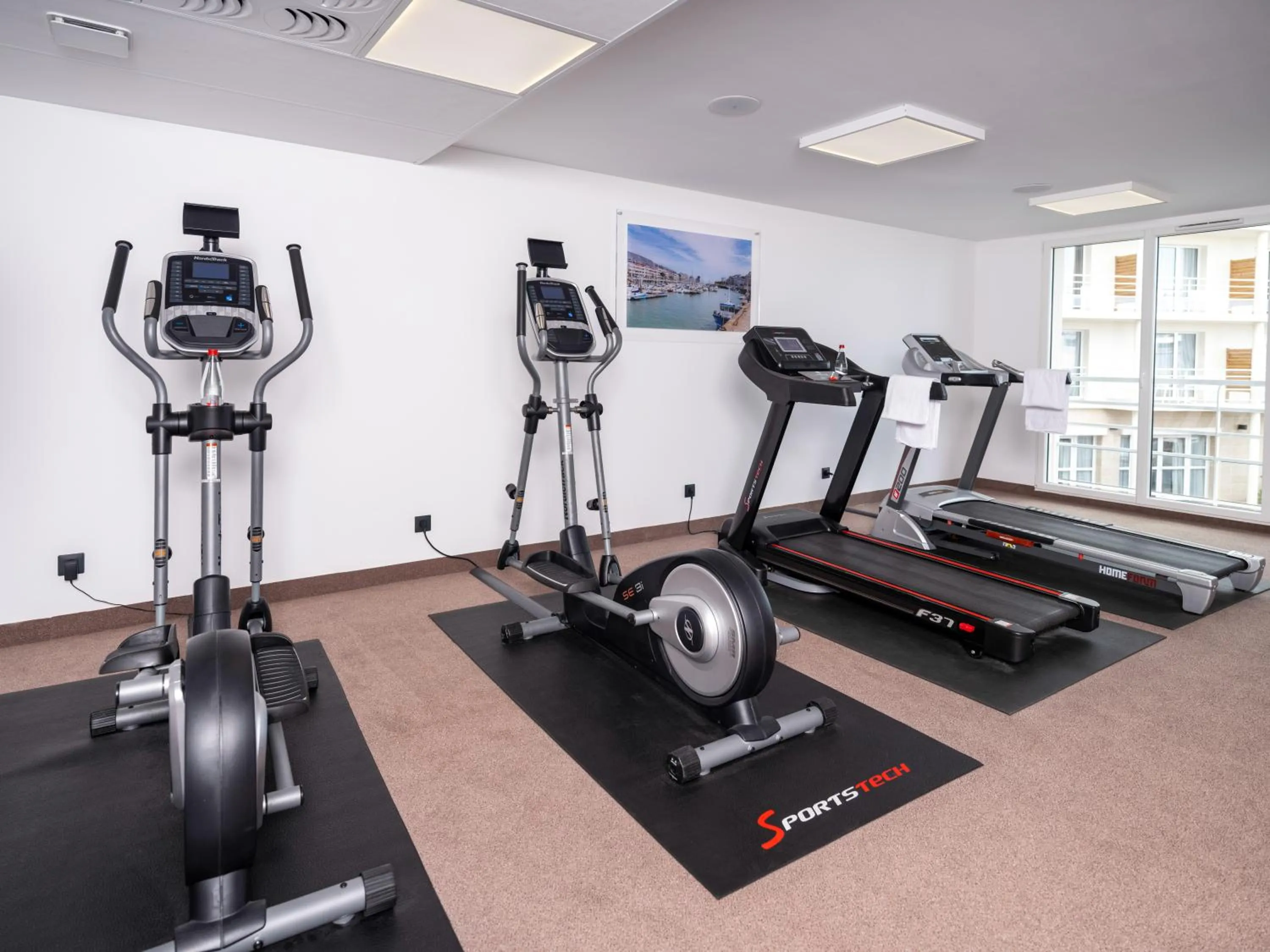 Fitness centre/facilities in Golden Tulip La Baule Hotel and Residence