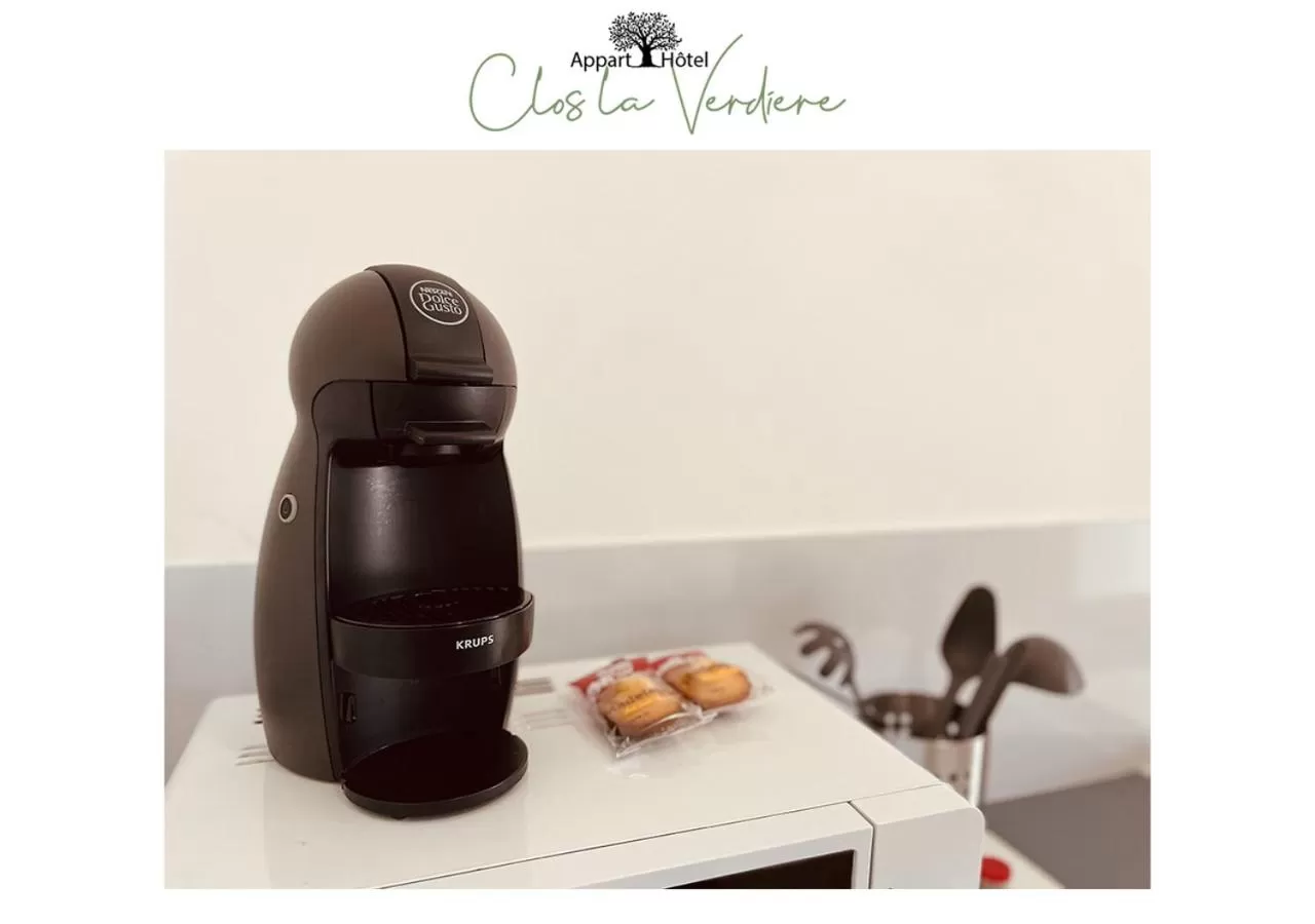 Property building in Le Clos la Verdière