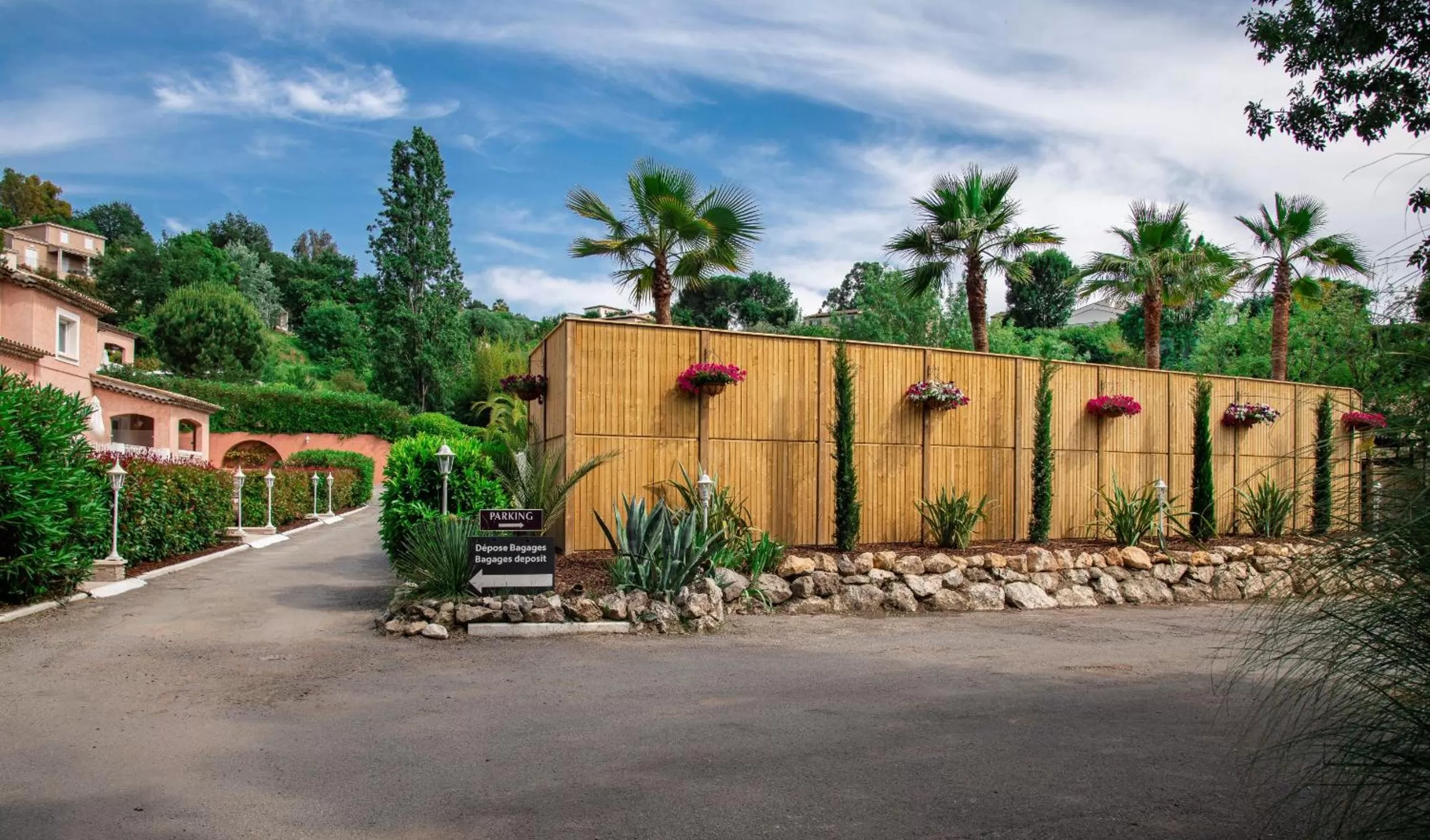 Garden in Les Bastides Saint Paul