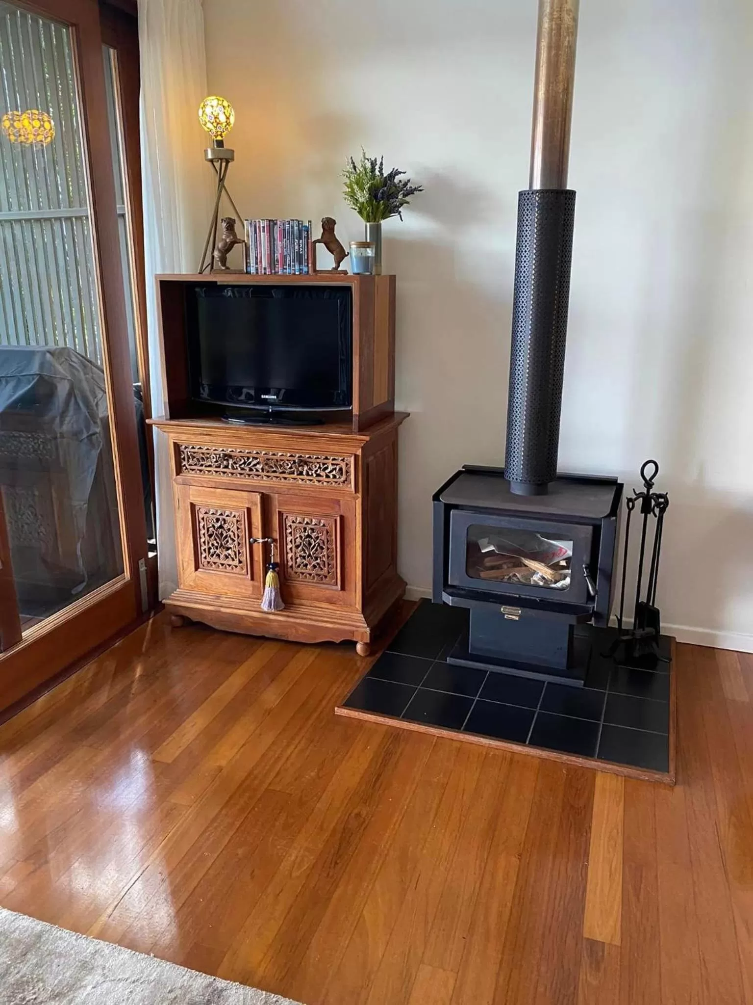 TV and multimedia, TV/Entertainment Center in Taman Sari Luxury Private Pavilions - Pet Friendly Accomodation