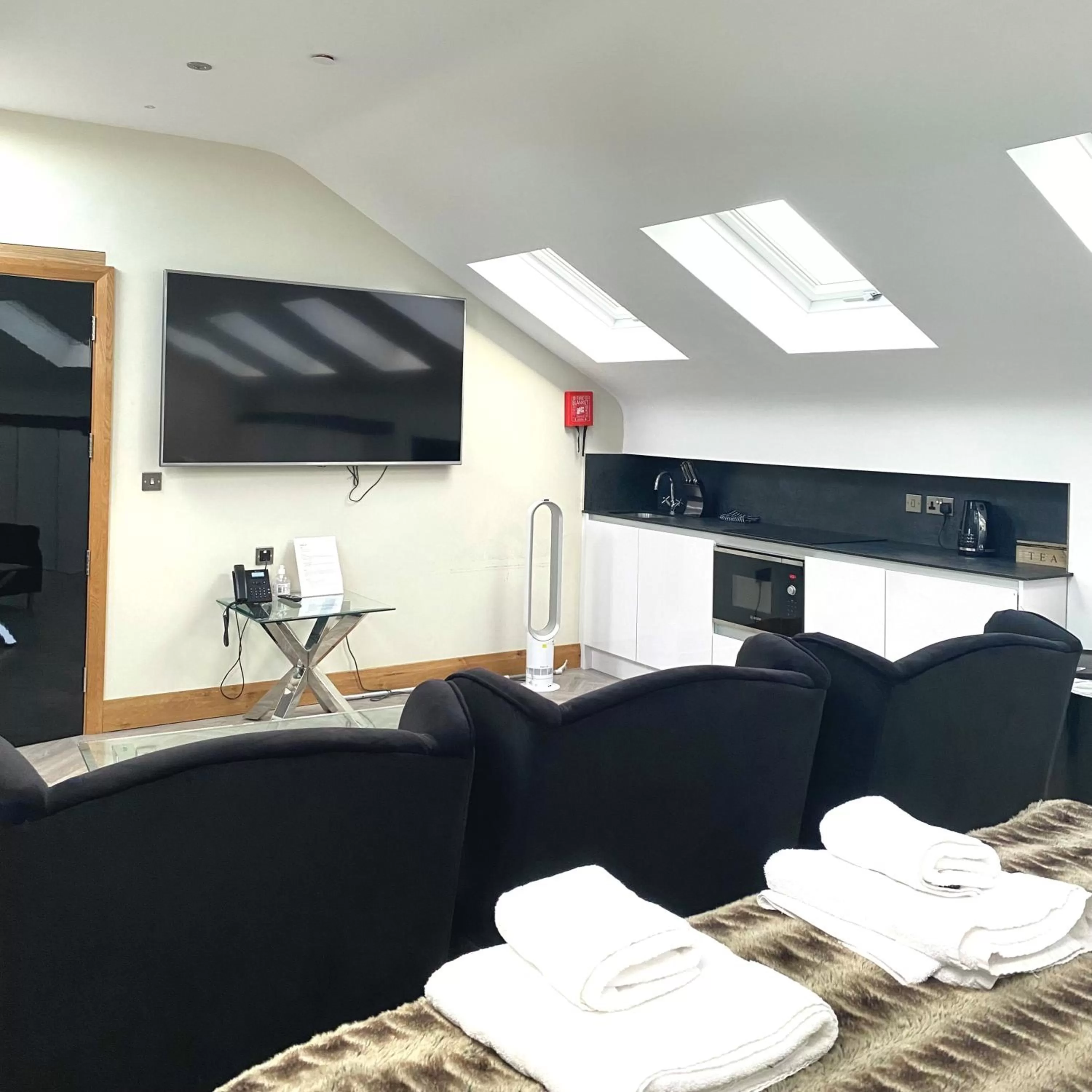 Other, TV/Entertainment Center in Hotel 21