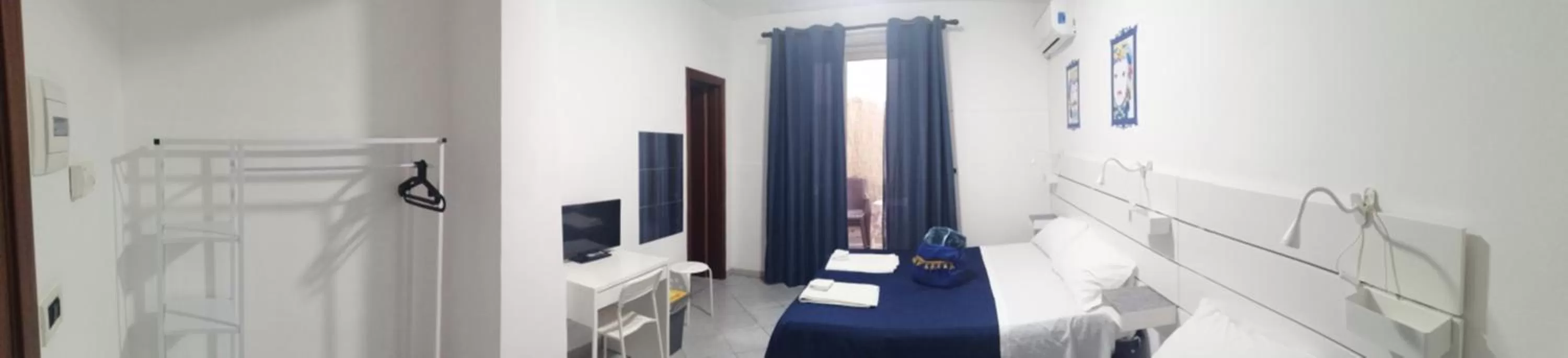 Photo of the whole room, Bed in Morfeo B&B