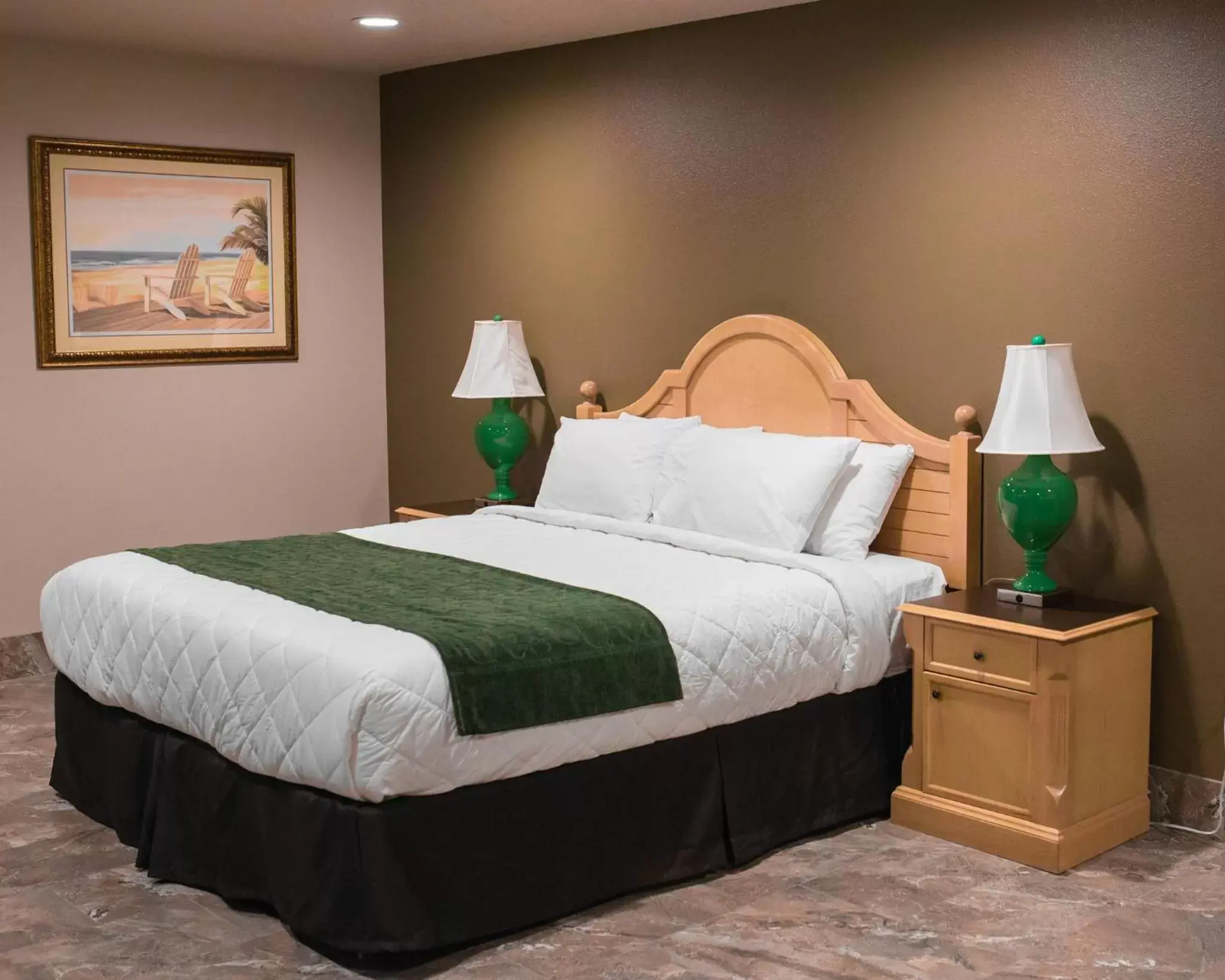 King Room - Disability Access in The Gator Den King Room - Disability Access in The Gator Den