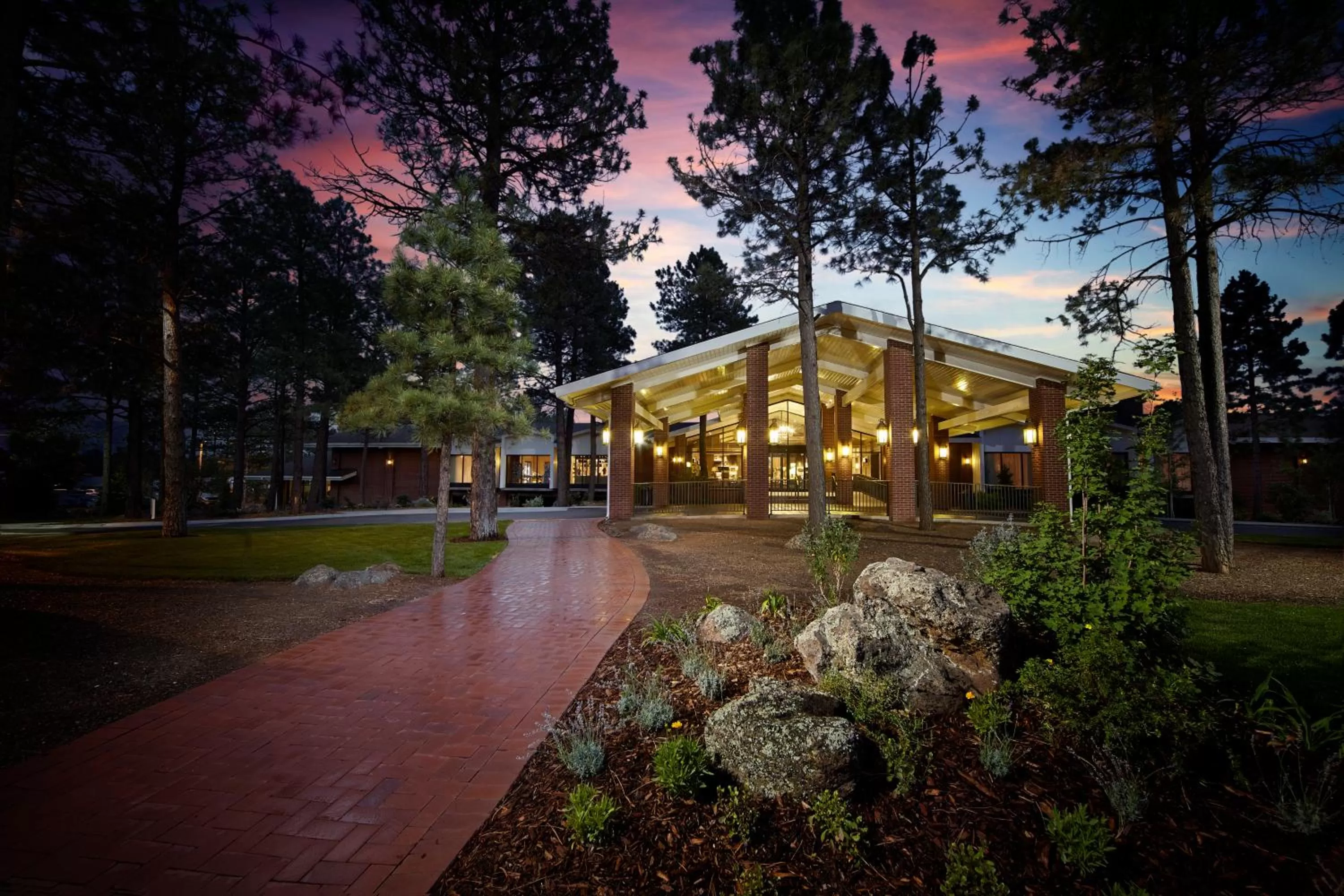 Facade/entrance in Little America Hotel Flagstaff