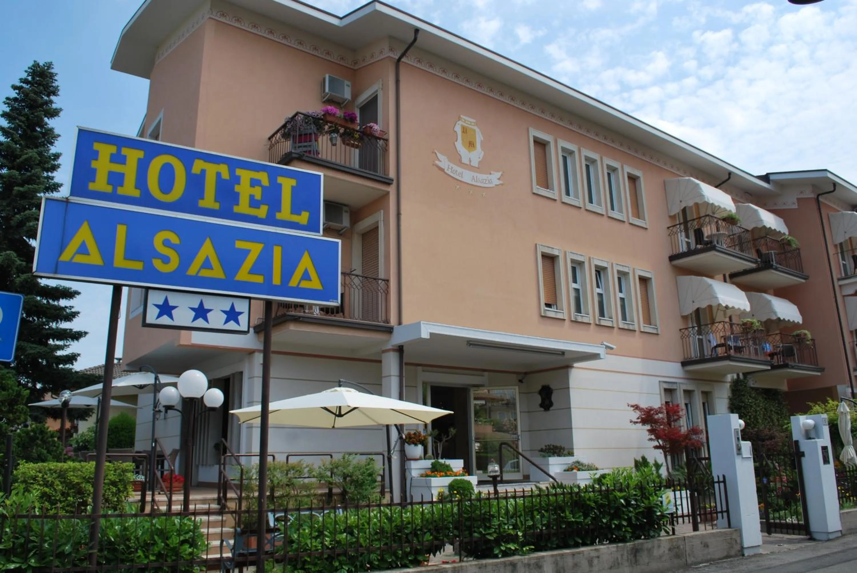 Property building in Hotel Alsazia