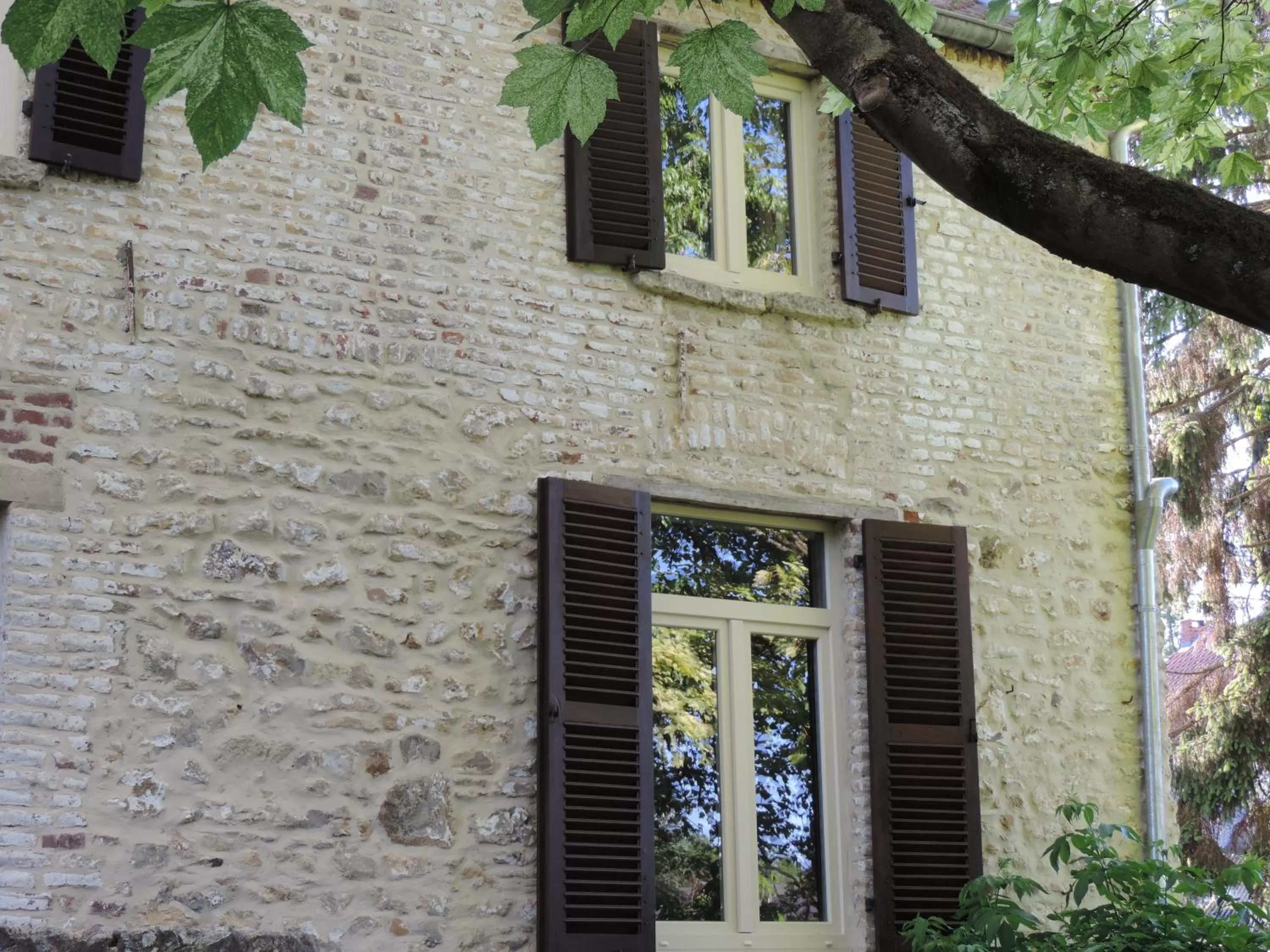 Property building in B&B Le Valangré