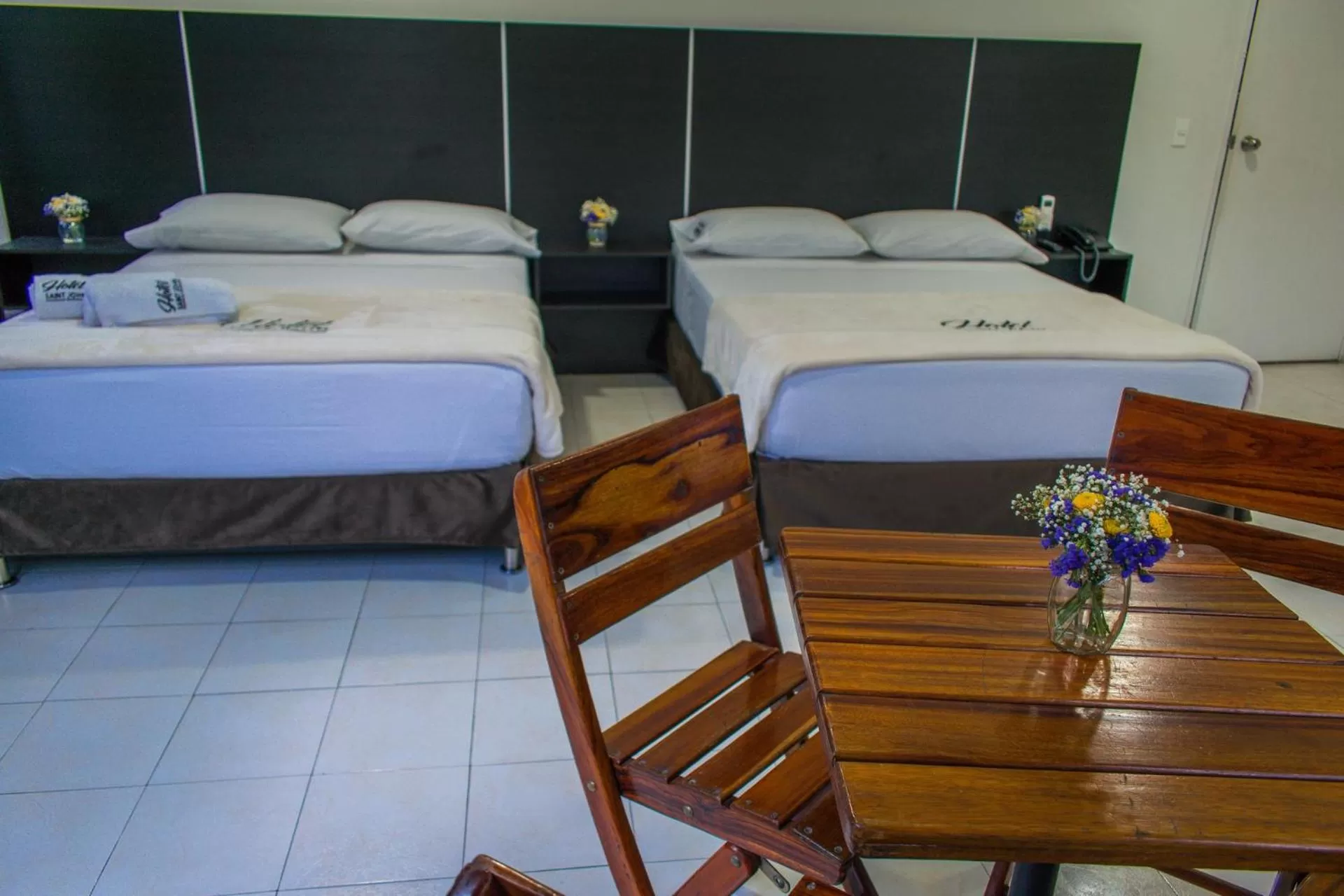 Photo of the whole room, Bed in Hotel Saint John