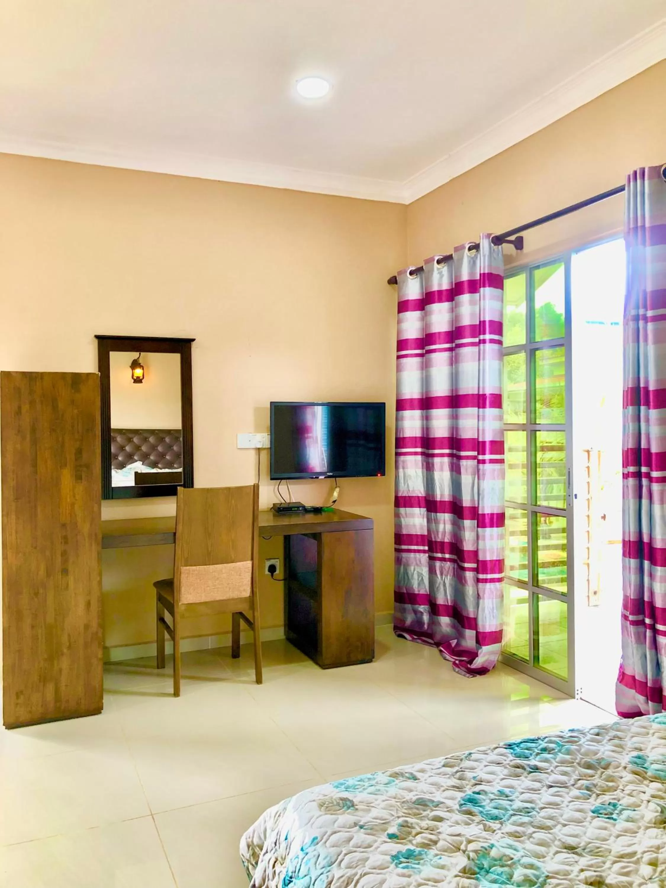 Bed in Cenang Room Rahsia Motel