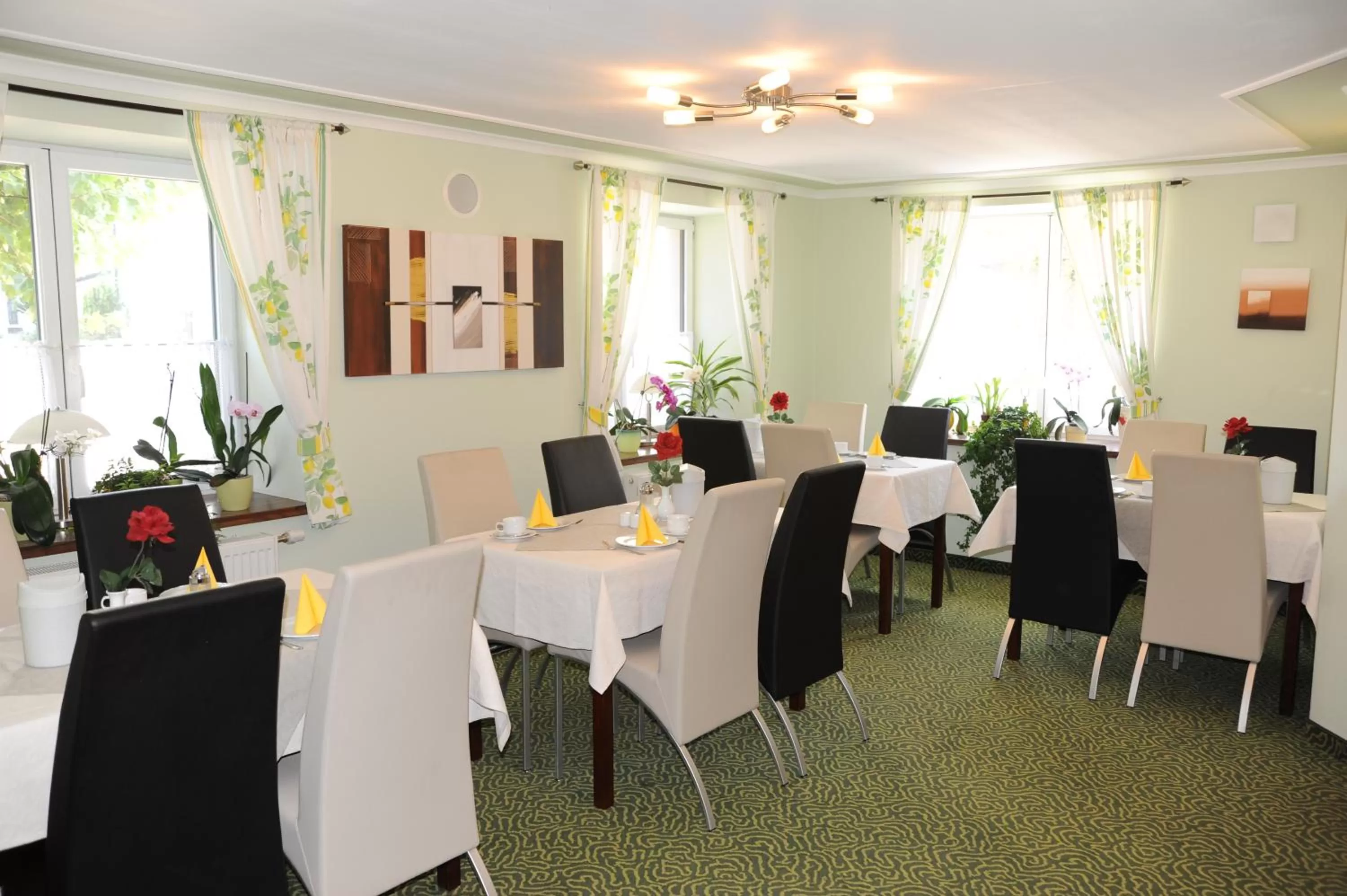 Restaurant/places to eat in Hotel Post - regionales großes Frühstücksbuffet - auch GF & LF