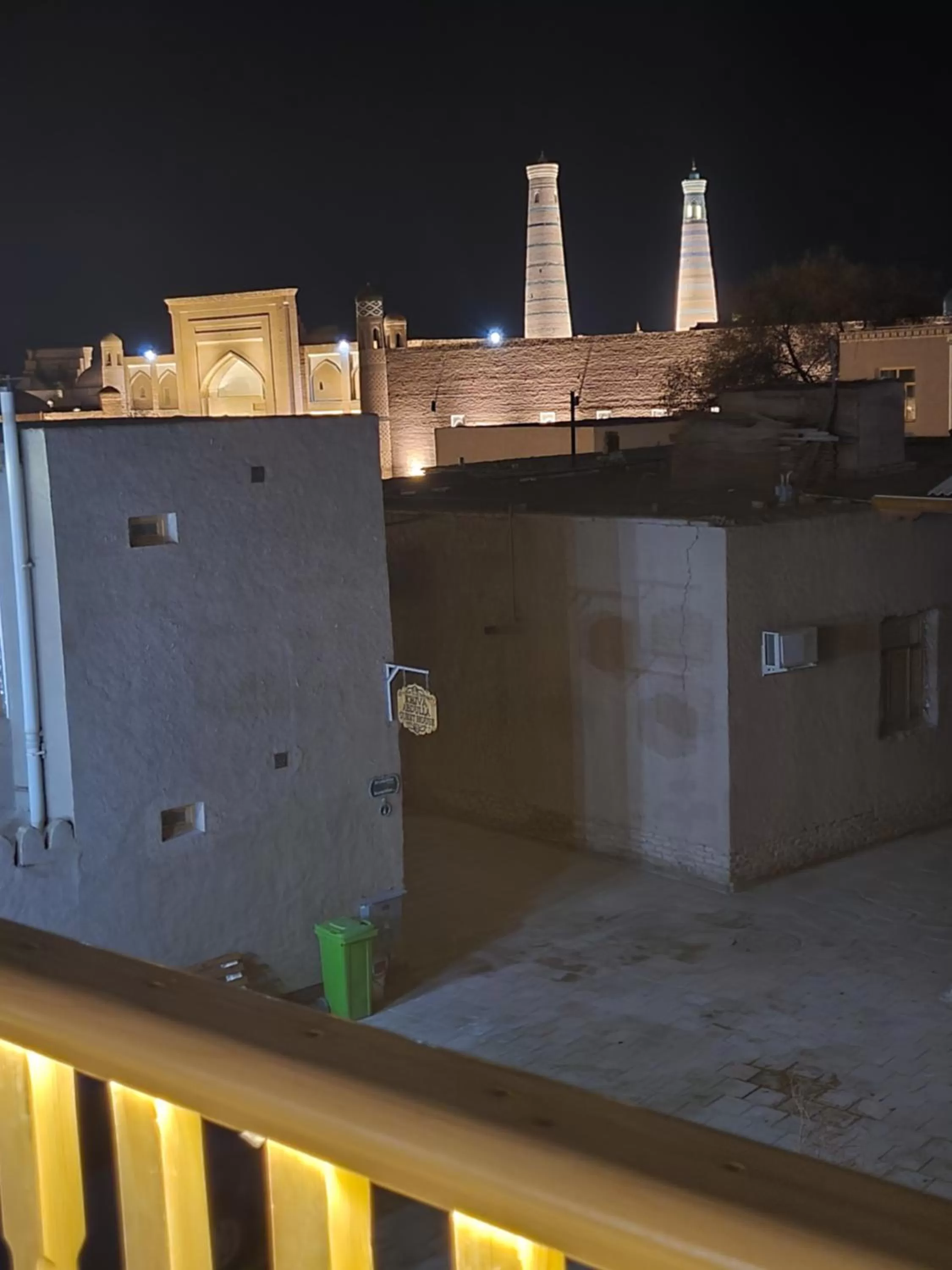 Night in Ulli Oy Hotel & Terasse