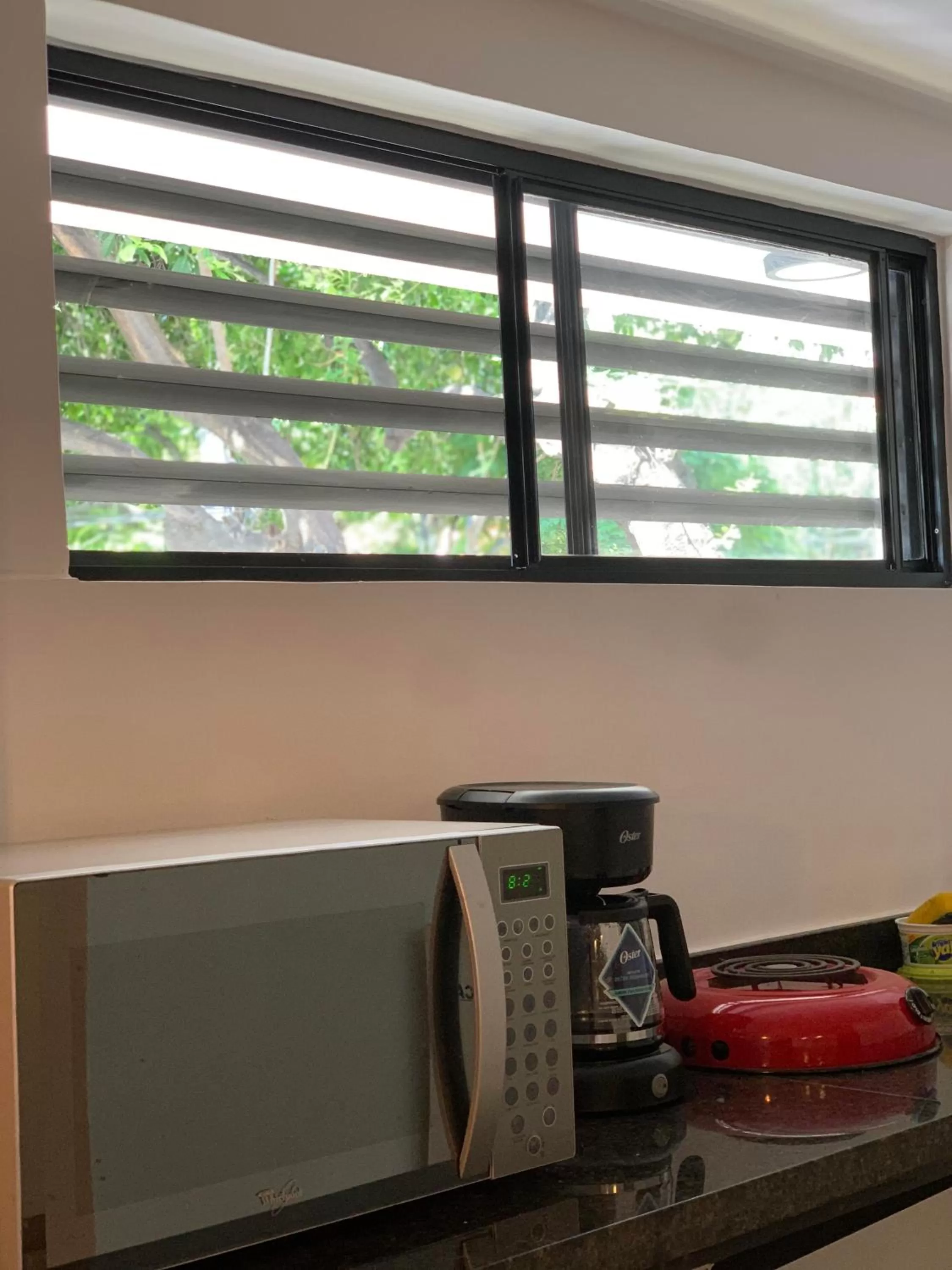 Communal kitchen in Hotel 14-04