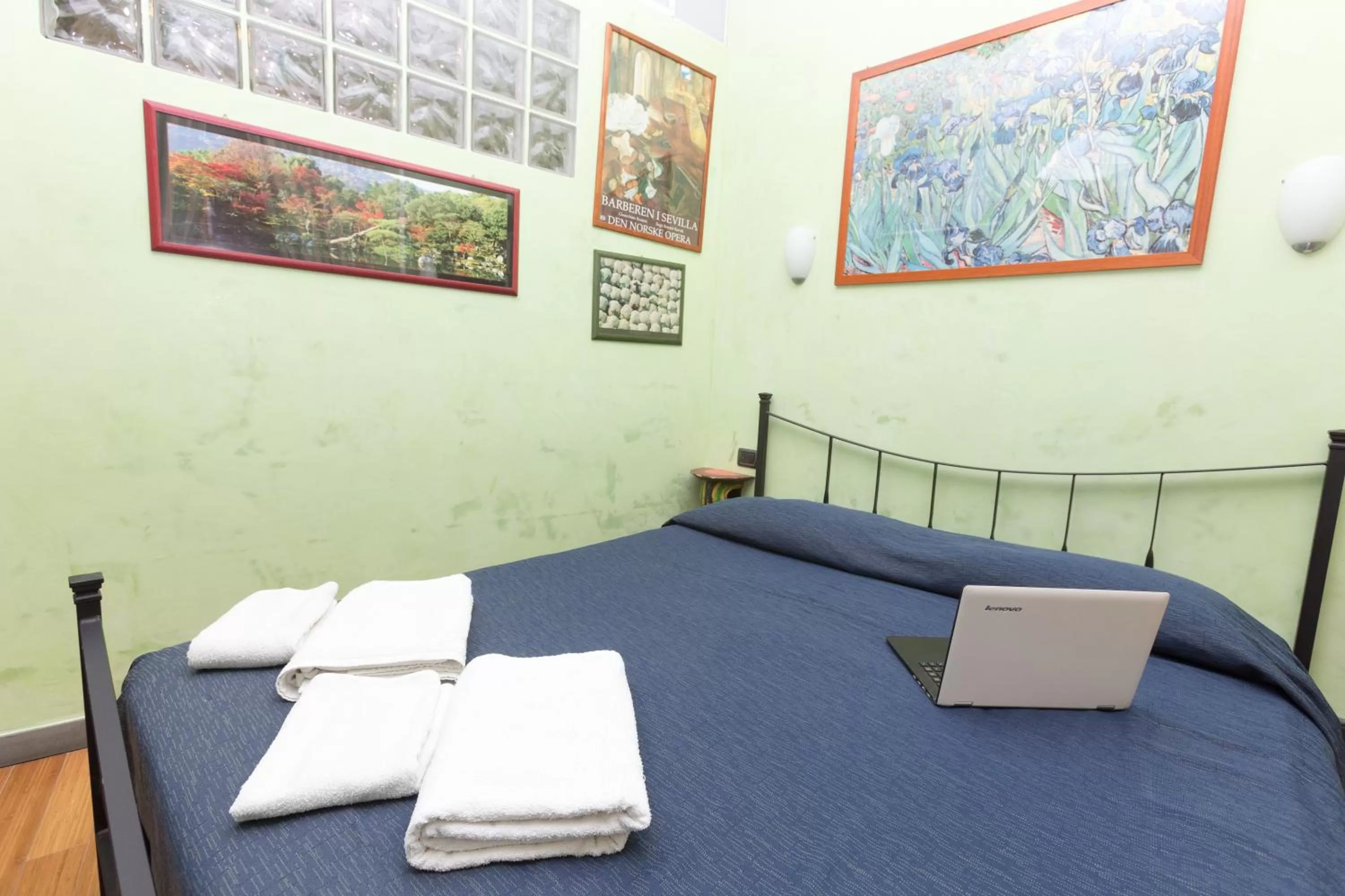 Bed in DomusAmor Colosseo