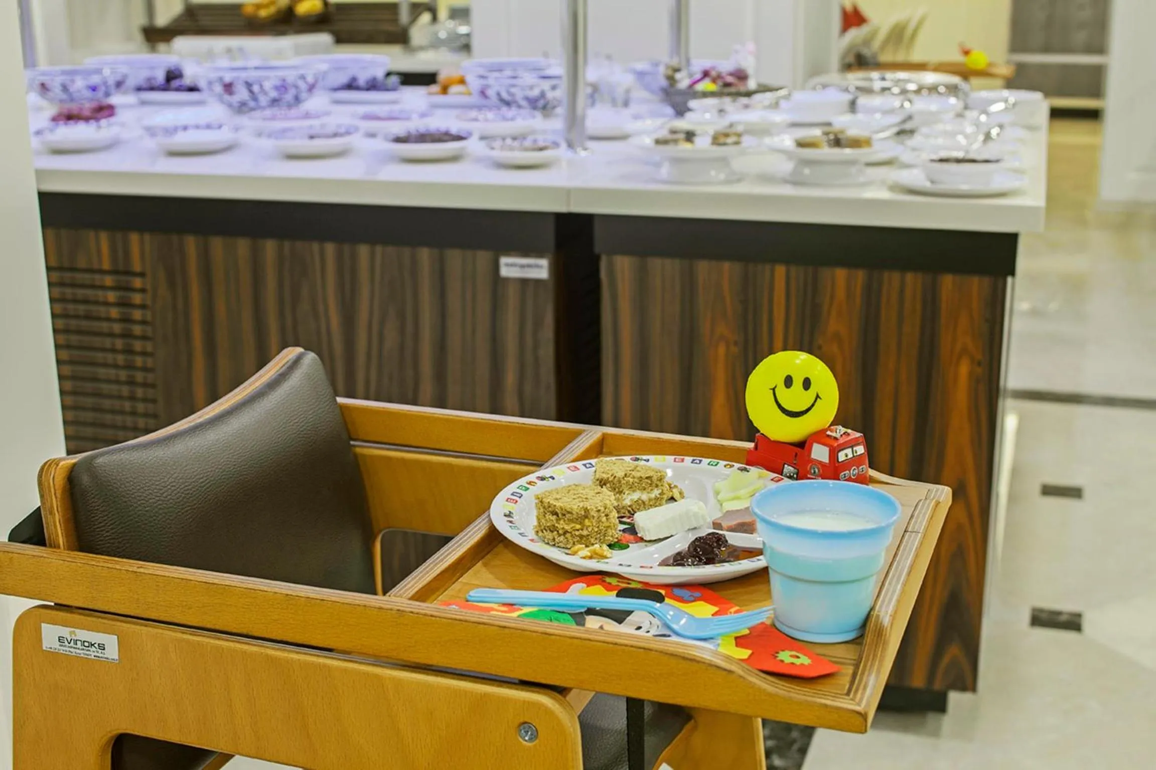 Restaurant/places to eat in Dosso Dossi Hotels Old City