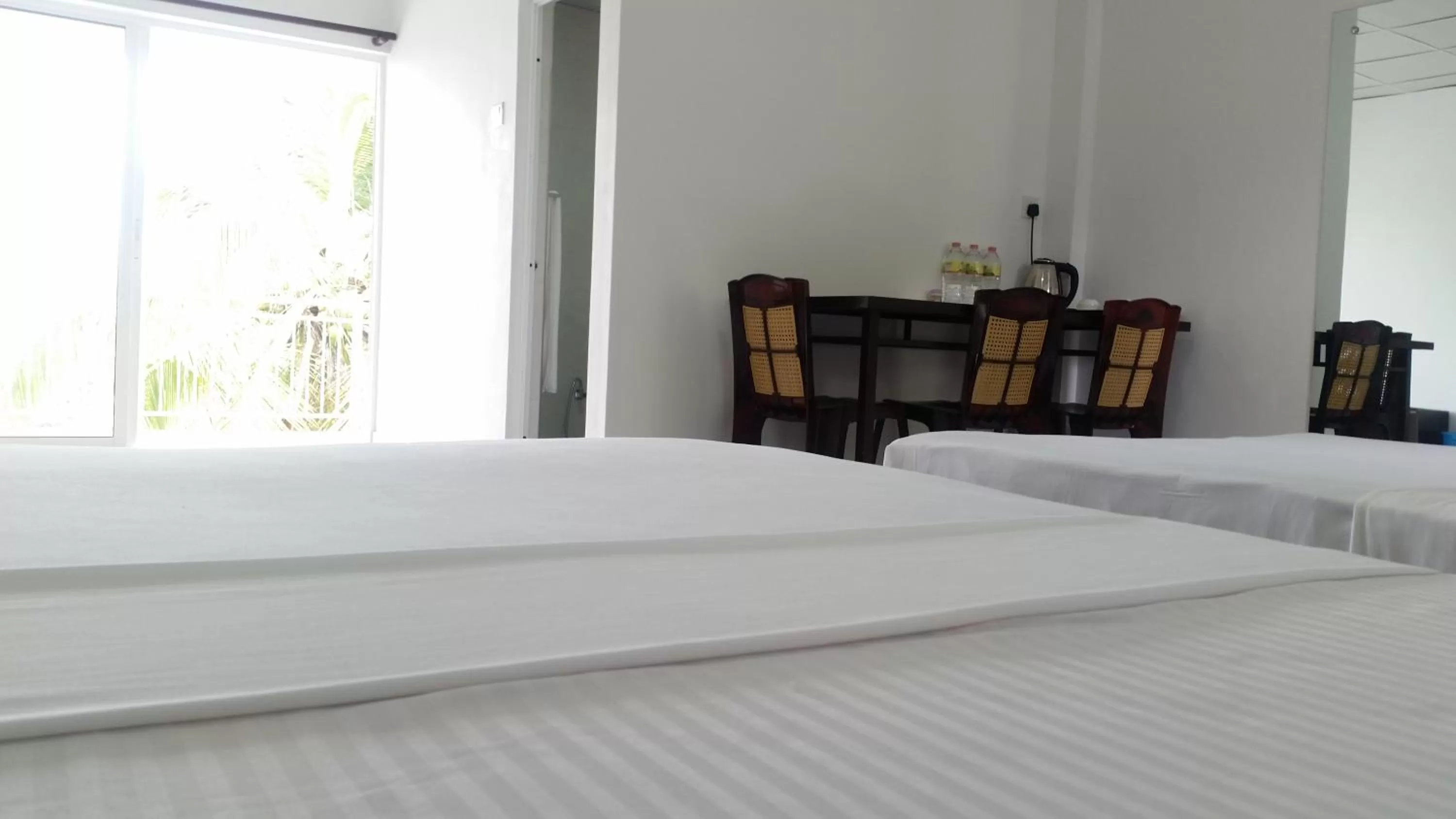 Bed in Mahaweli View Inn