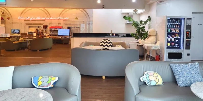 Seating area in Lareem Boutique Hotel