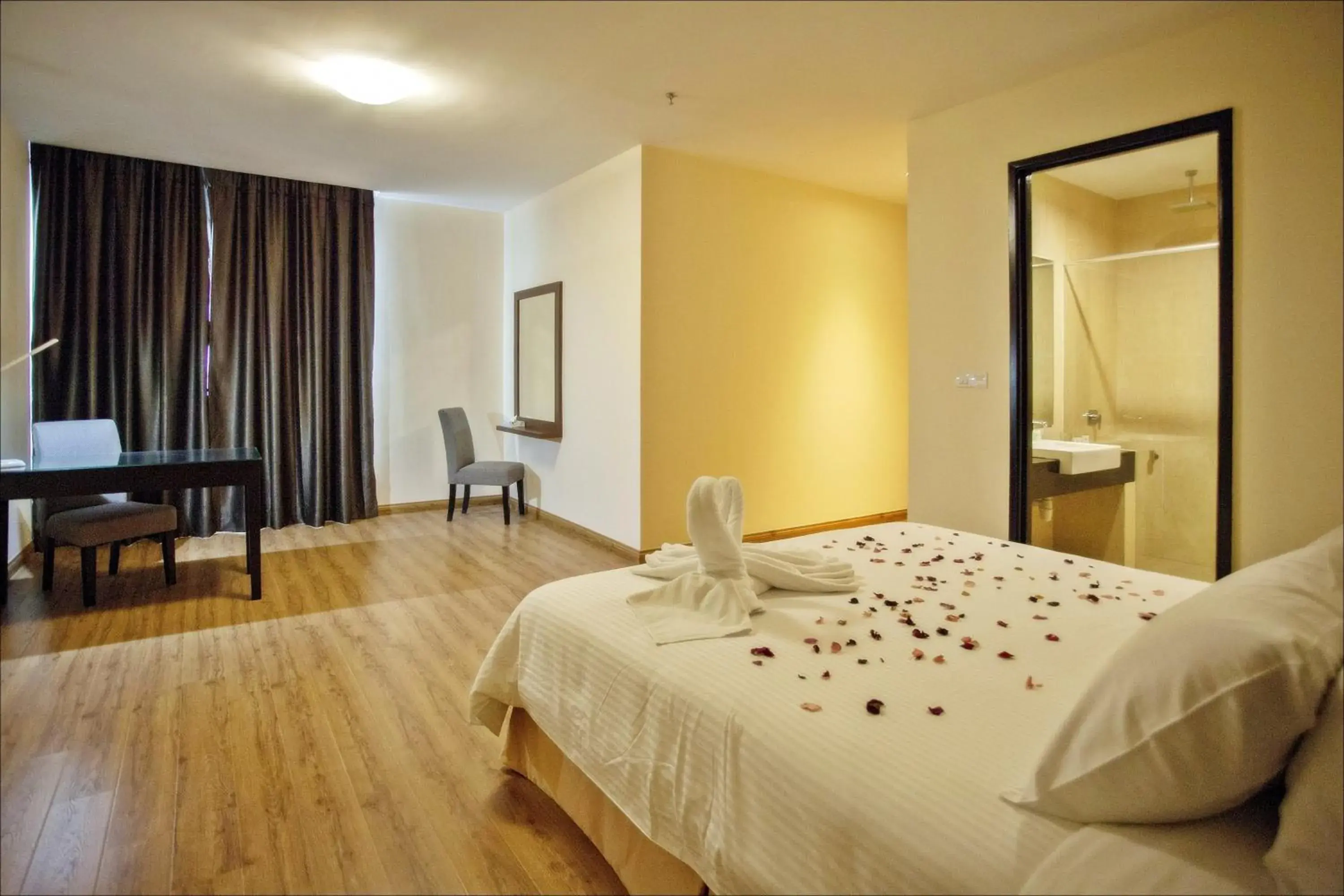 Two-Bedroom Apartment in Cathayana Hotel Kuantan Two-Bedroom Apartment in Cathayana Hotel Kuantan