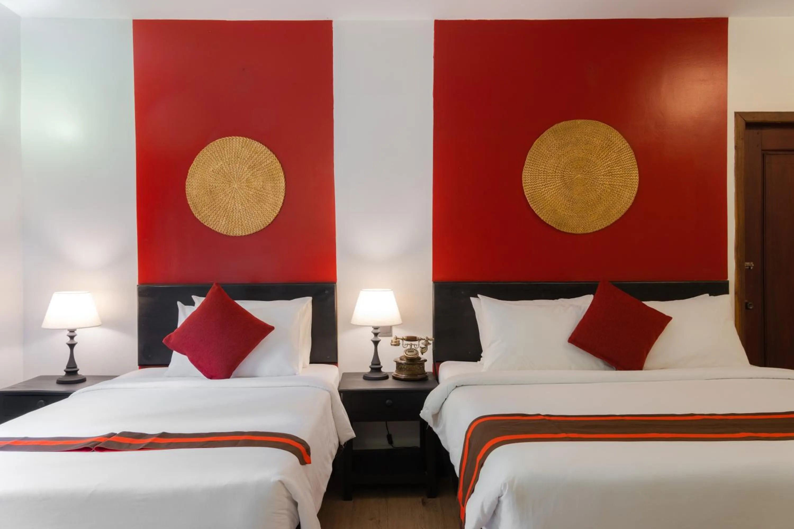 Bedroom, Bed in Pandora Suite D'Angkor