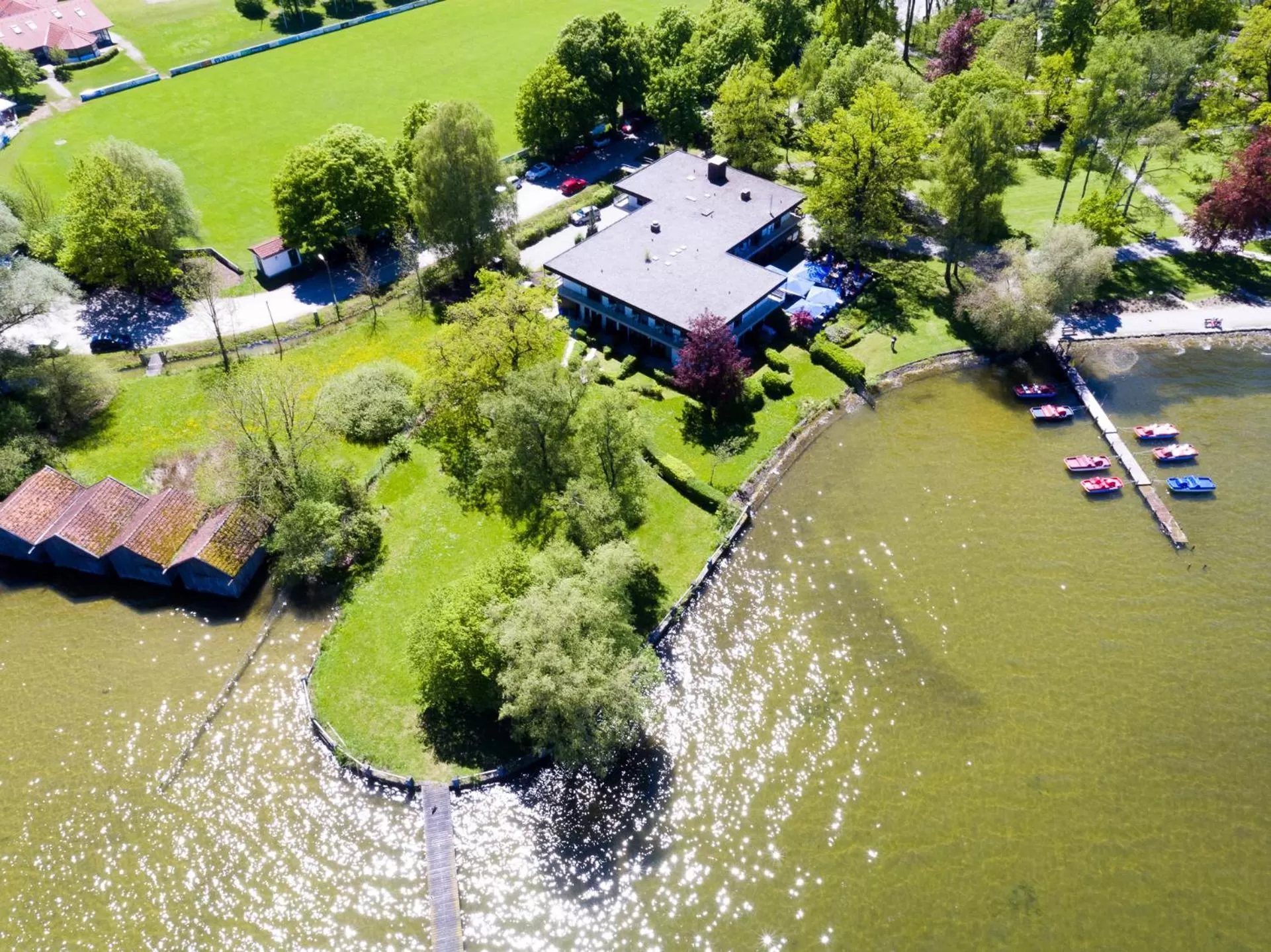 Property building, Bird's-eye View in Strandhotel SüdSee Diessen am Ammersee