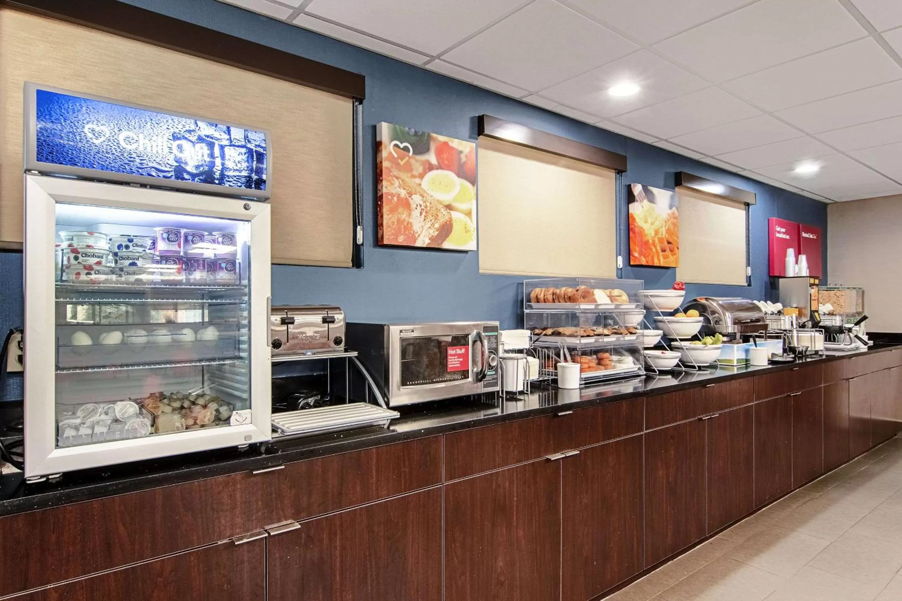 Restaurant/places to eat in Comfort Suites Knoxville Airport