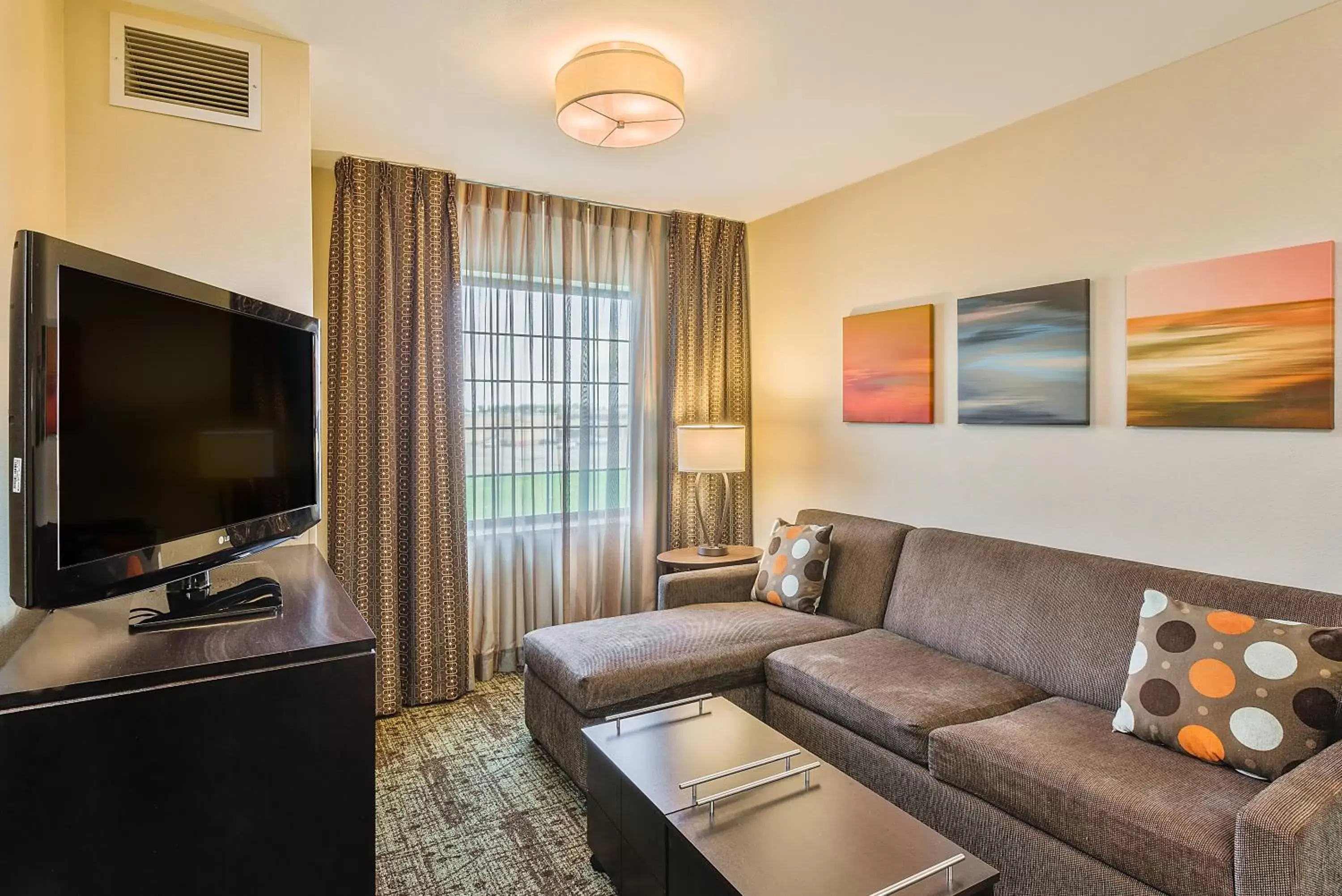 King Suite - Disability Access in Staybridge Suites Bismarck, an IHG Hotel King Suite - Disability Access in Staybridge Suites Bismarck, an IHG Hotel