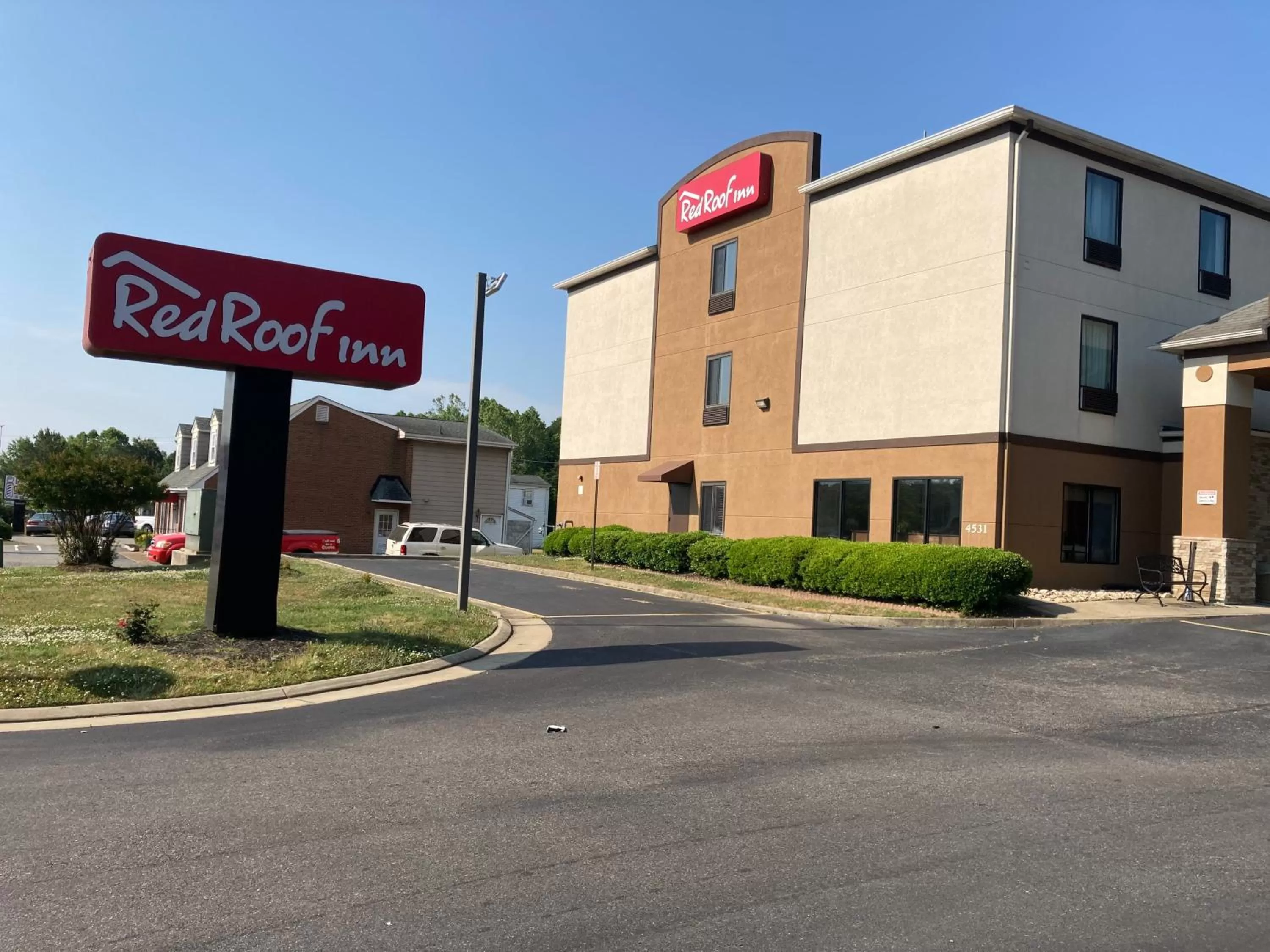 Property building in Red Roof Inn Newport News - Yorktown