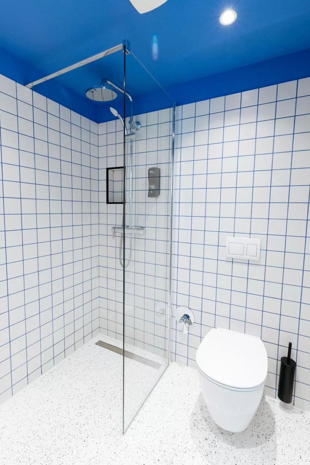 Bathroom in Kartuli Hotel