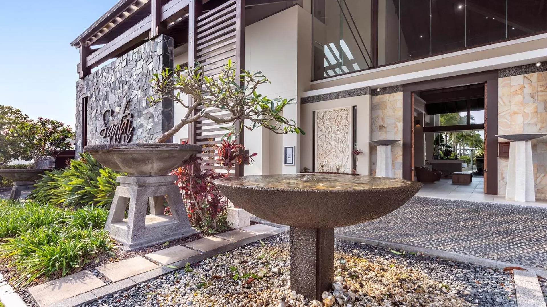 Facade/entrance in Oaks Casuarina Santai Resort