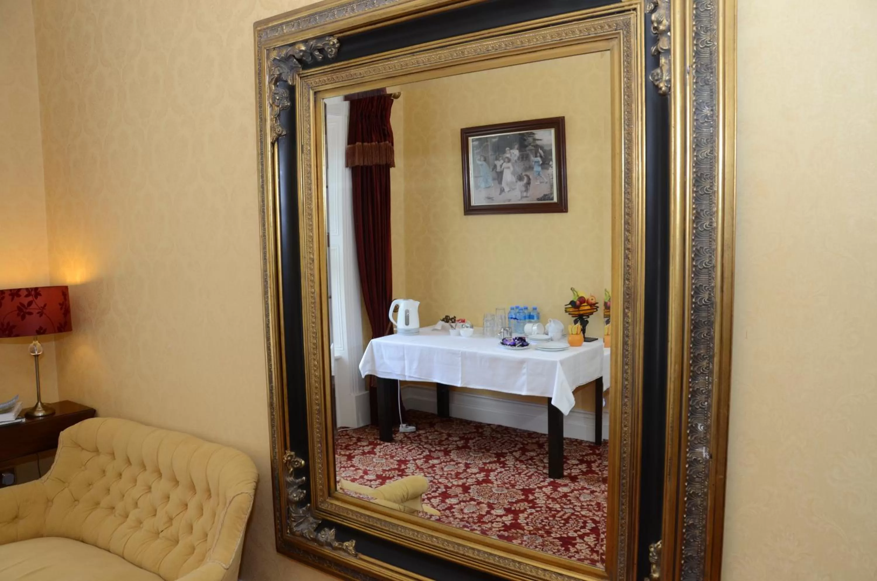 Decorative detail, Bed in Cannaway House B&B