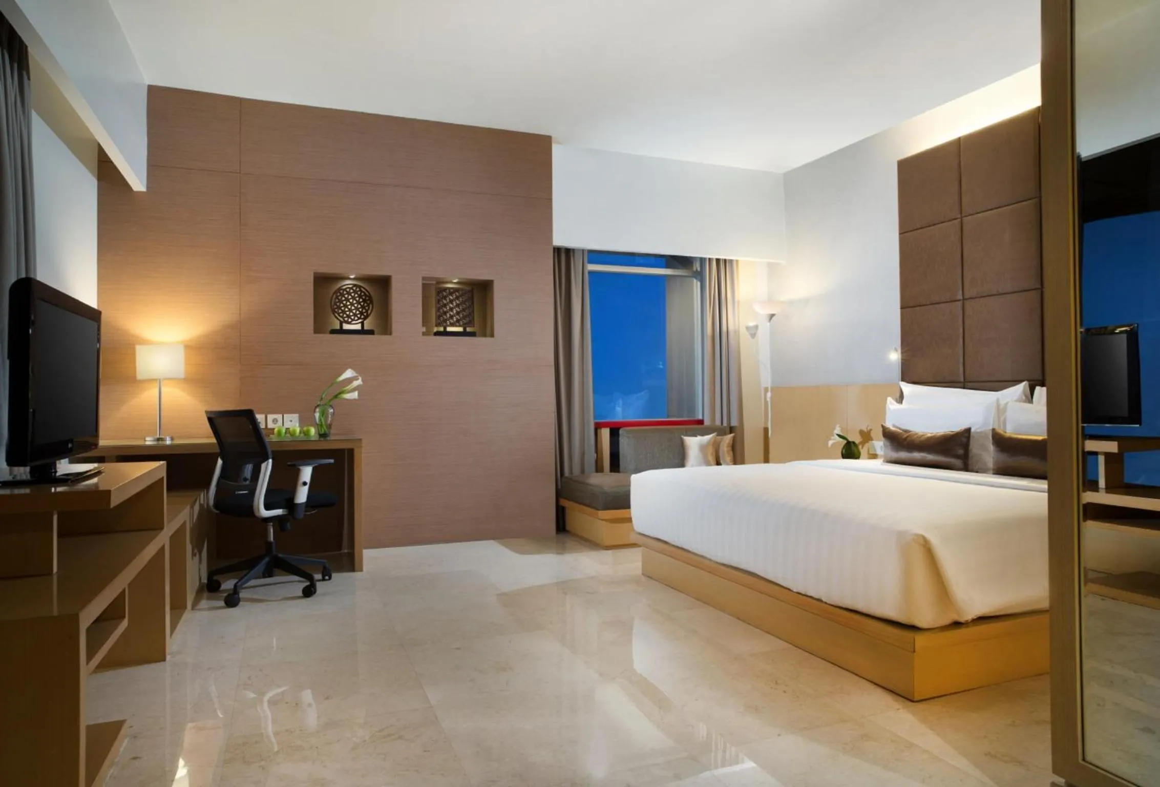 Bed in Santika Premiere Dyandra Hotel & Convention - Medan