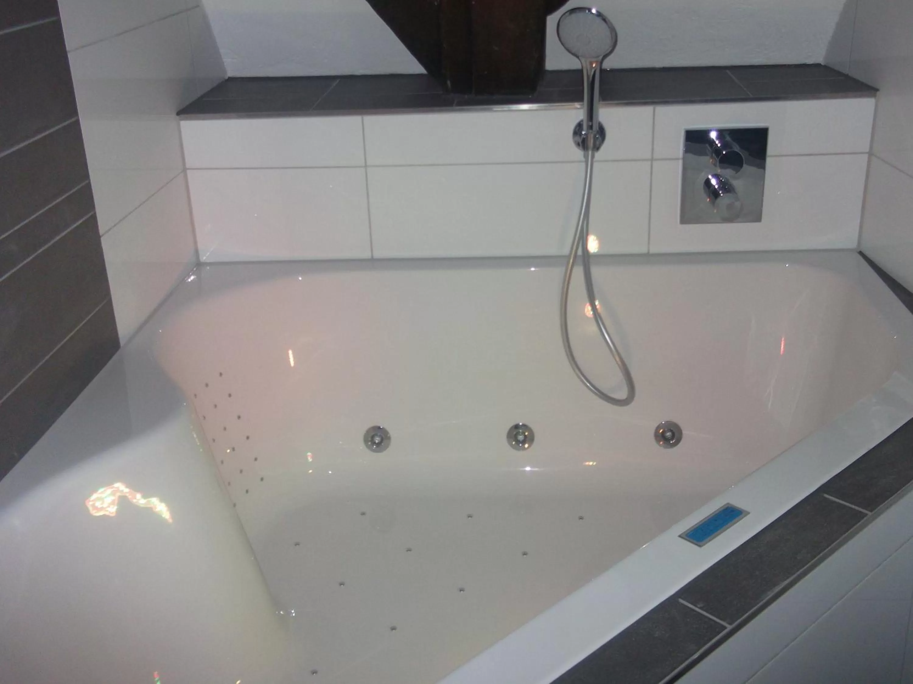 Shower in Die Port van Cleve