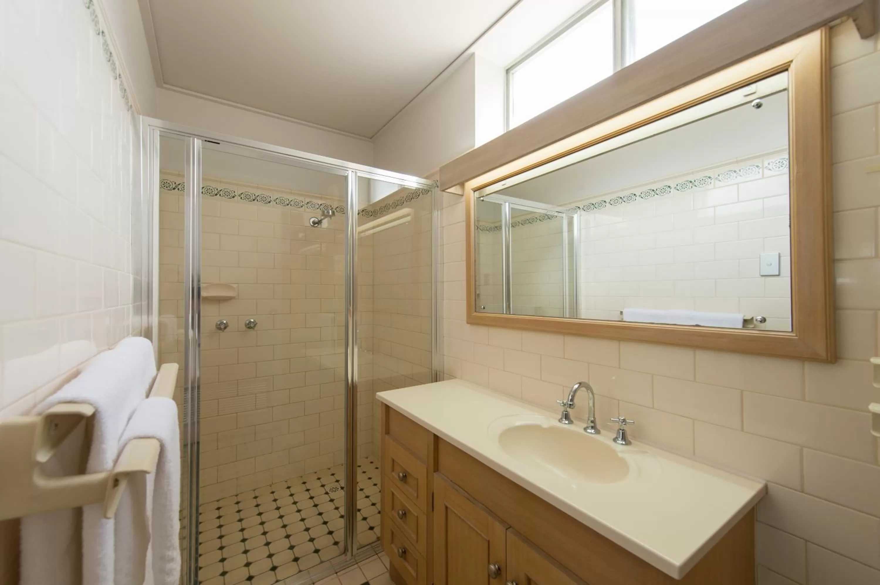 Bathroom in Berri Hotel