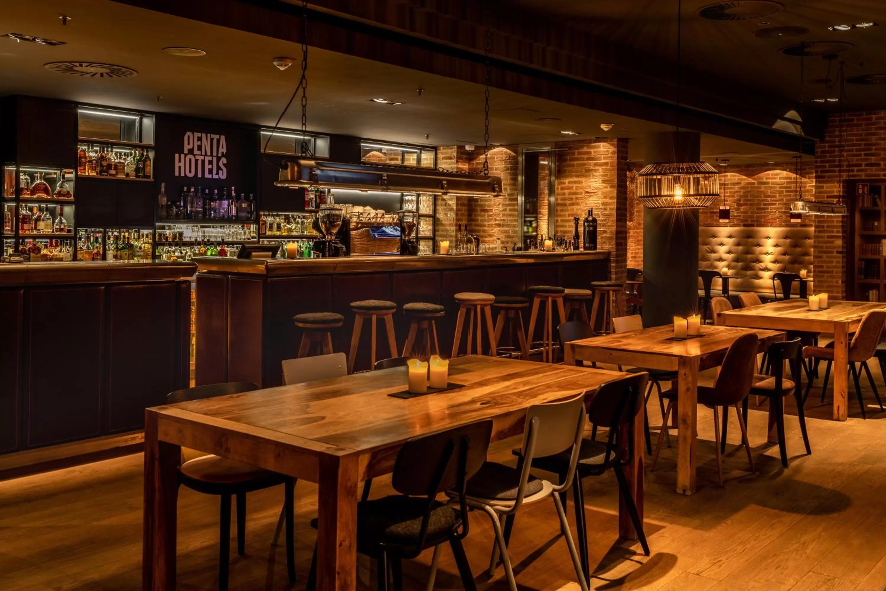 Lobby or reception in Pentahotel Rostock