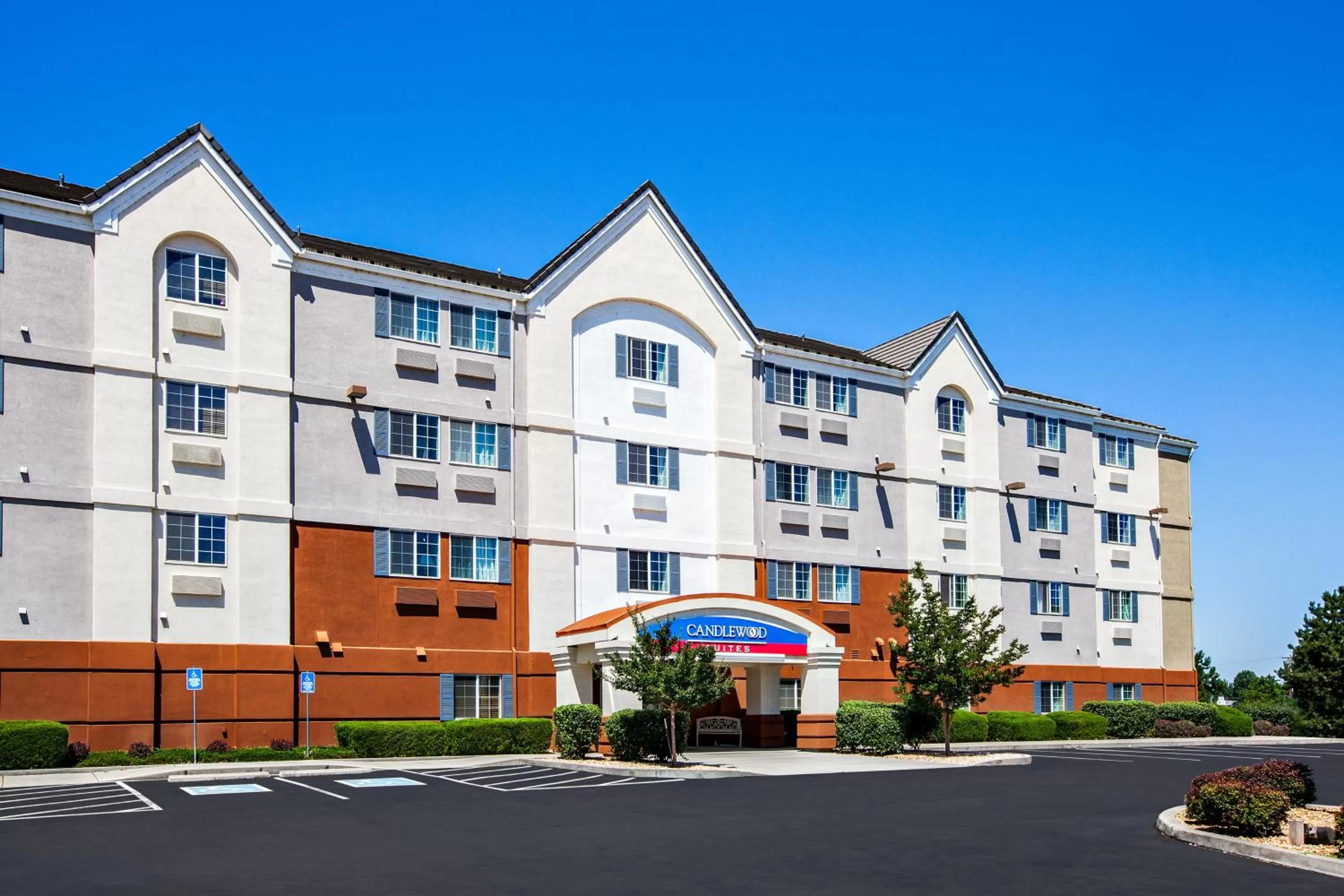 Property building in Candlewood Suites Medford by IHG