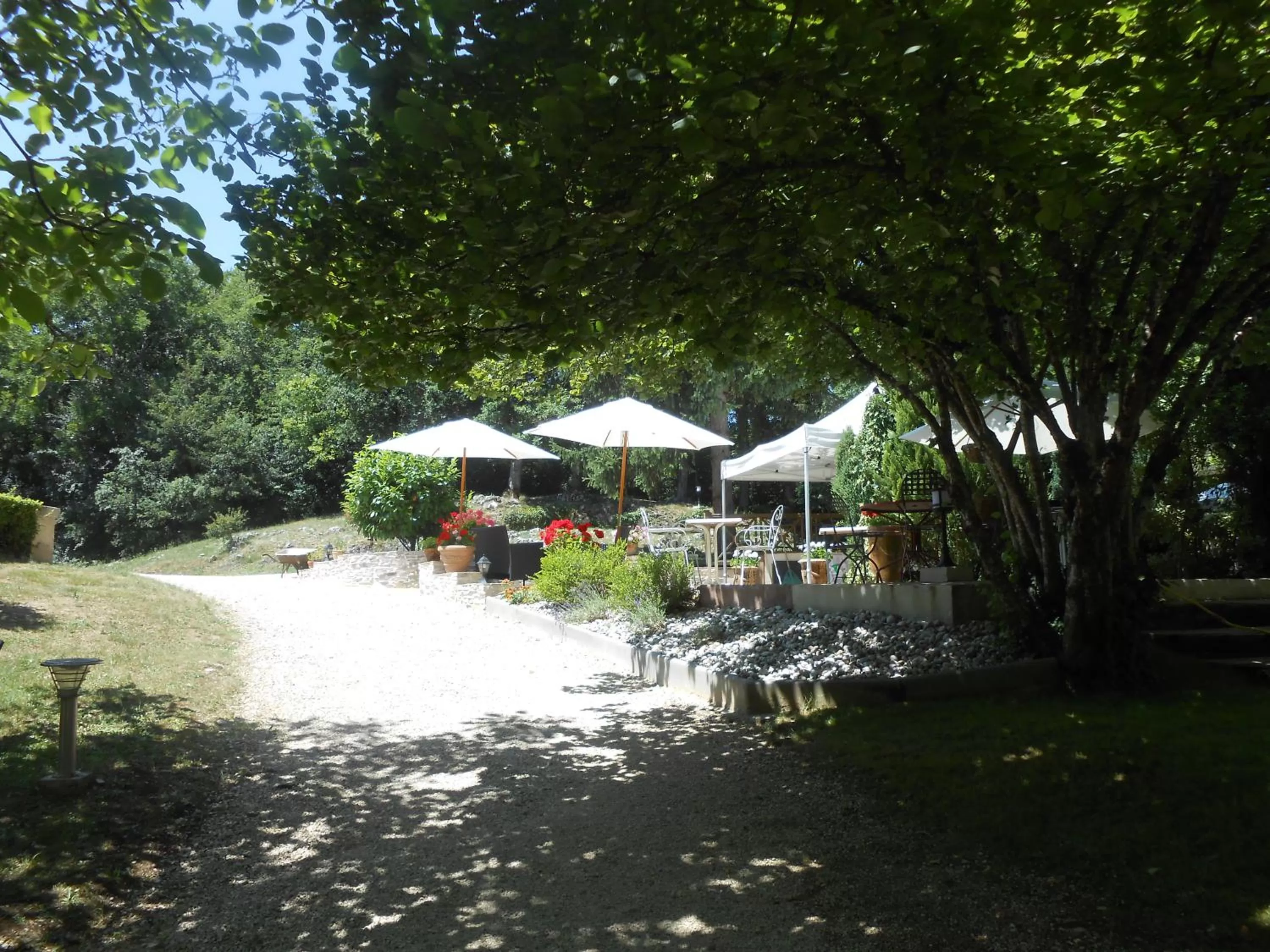 Patio in La Garenne de Morestel