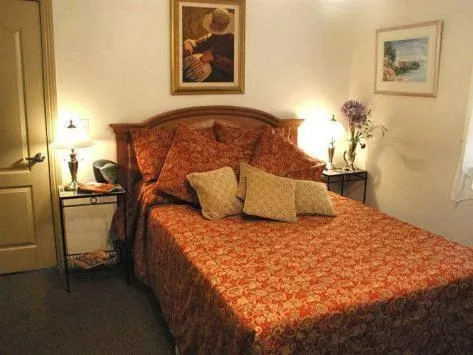 Bed in Always Inn San Clemente Bed & Breakfast by Elevate Rooms
