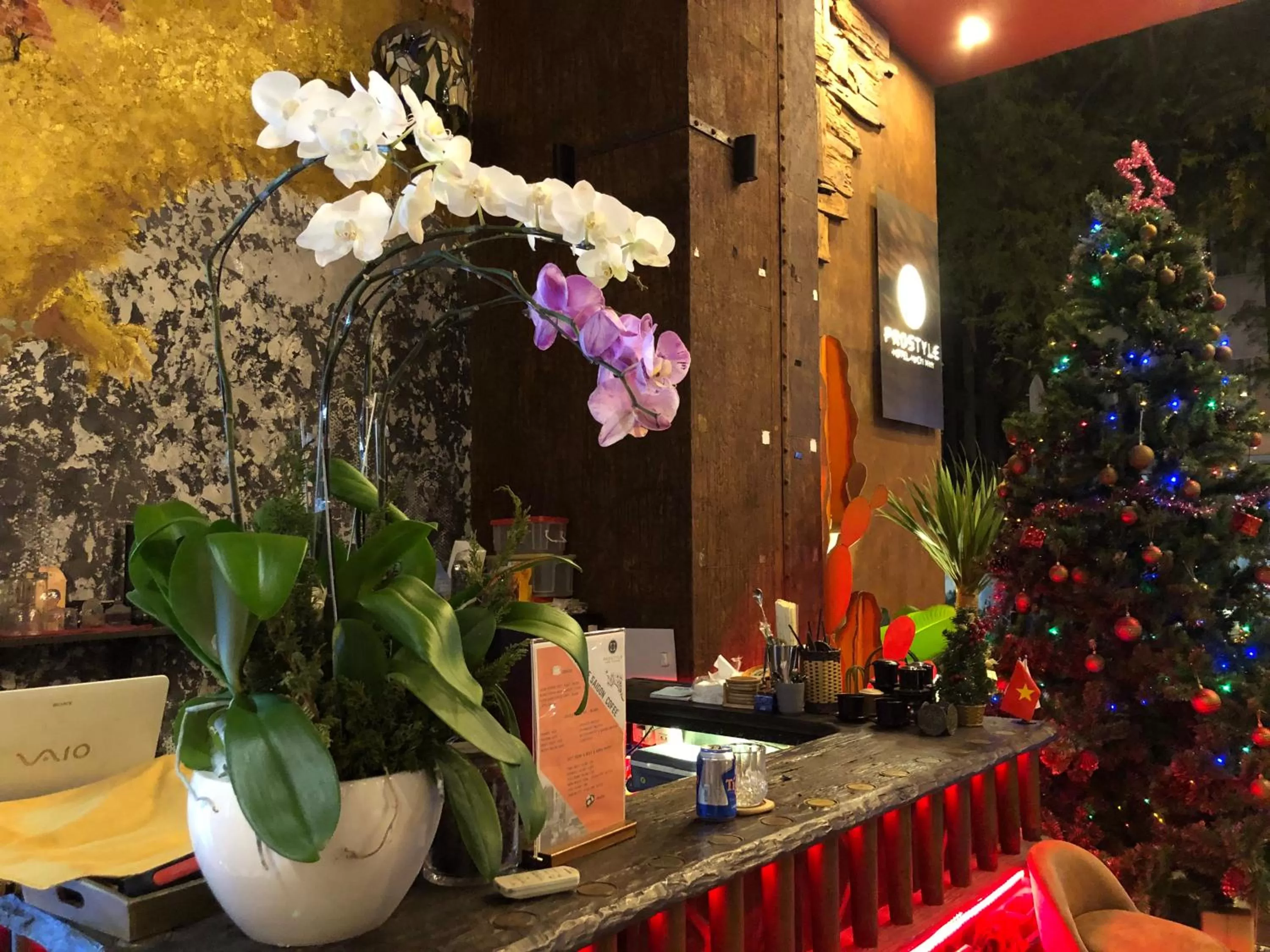 Lounge or bar, Lobby/Reception in Prostyle Hotel Ho Chi Minh プロスタイルホテルホーチミン
