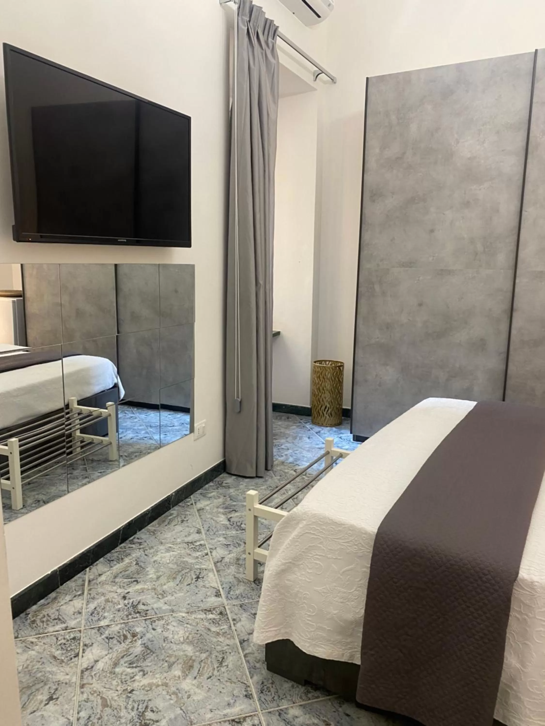 Bed in Suite Incentro Salerno