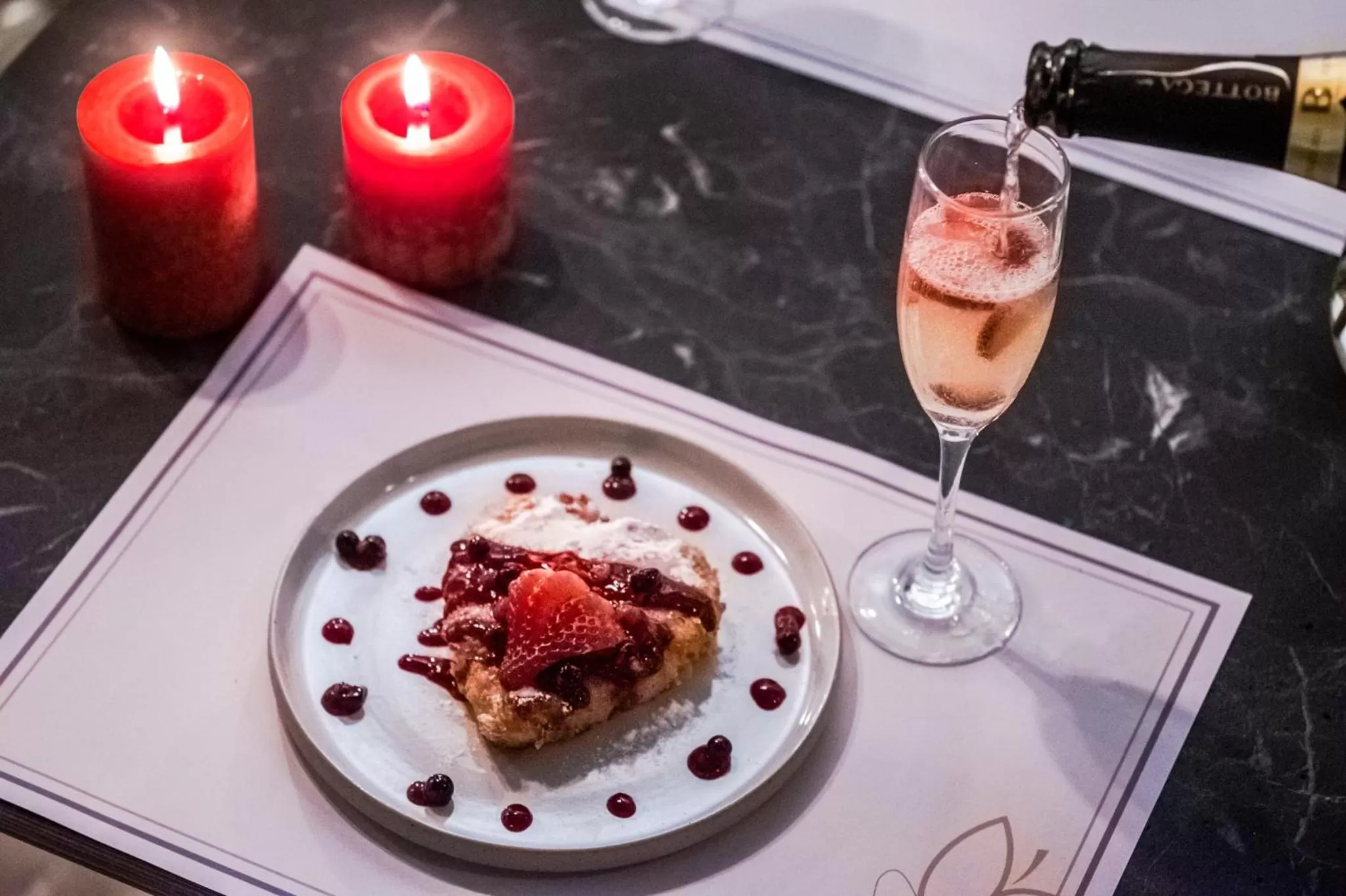 Restaurant/places to eat in Madama Residence