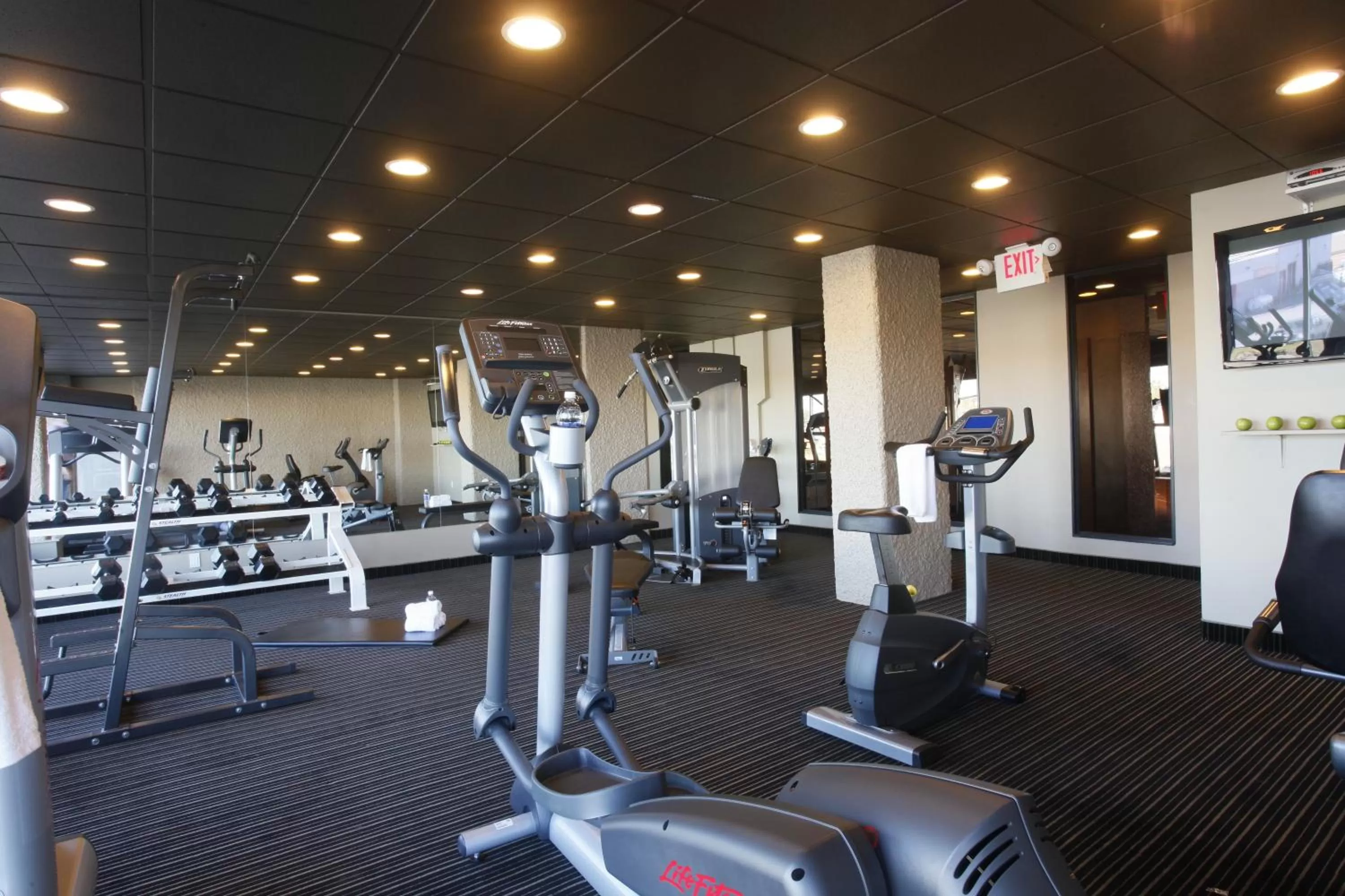Fitness centre/facilities in Radisson Hotel Fort St John