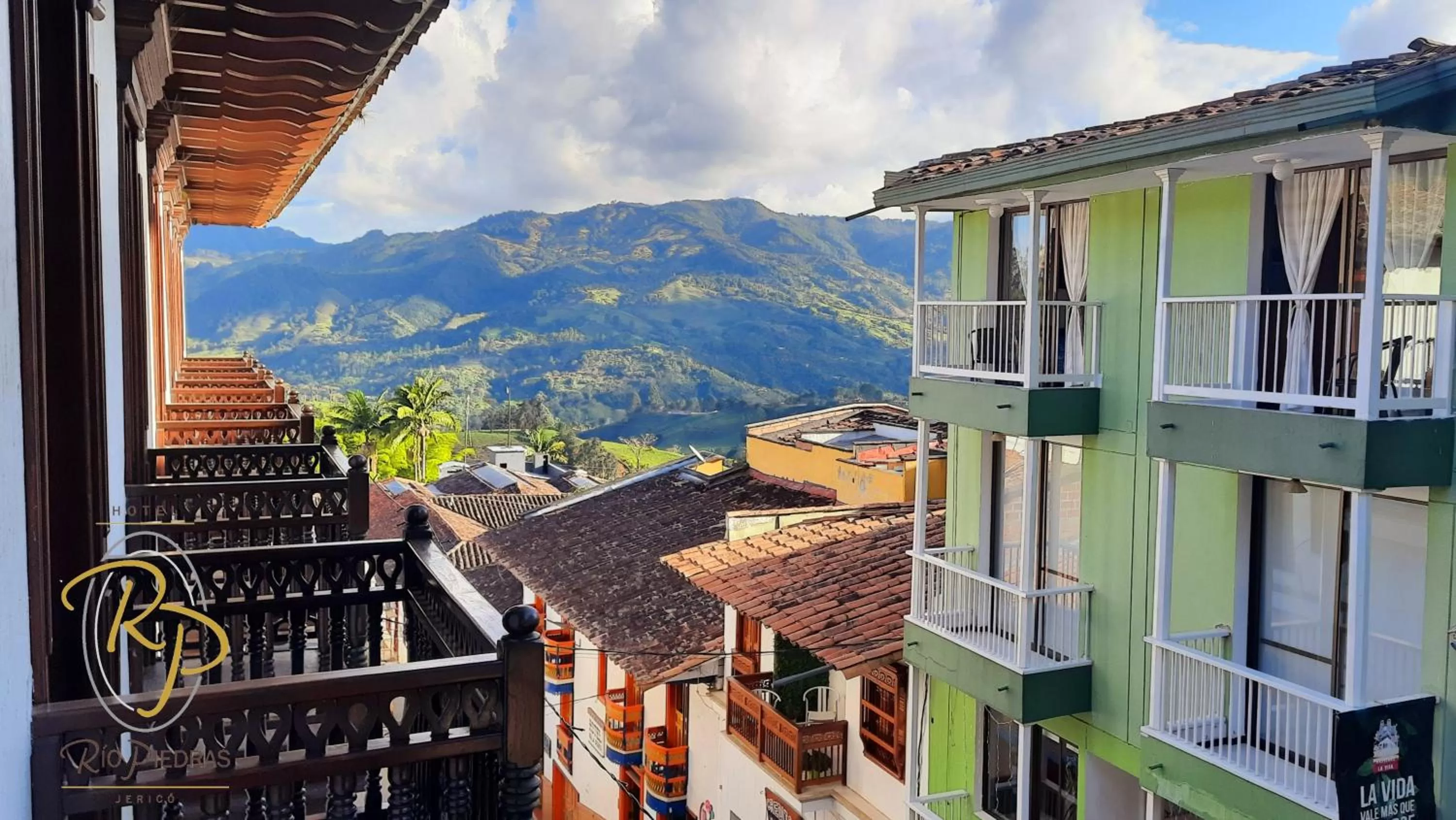 Balcony/Terrace, Mountain View in Hotel Rio Piedras