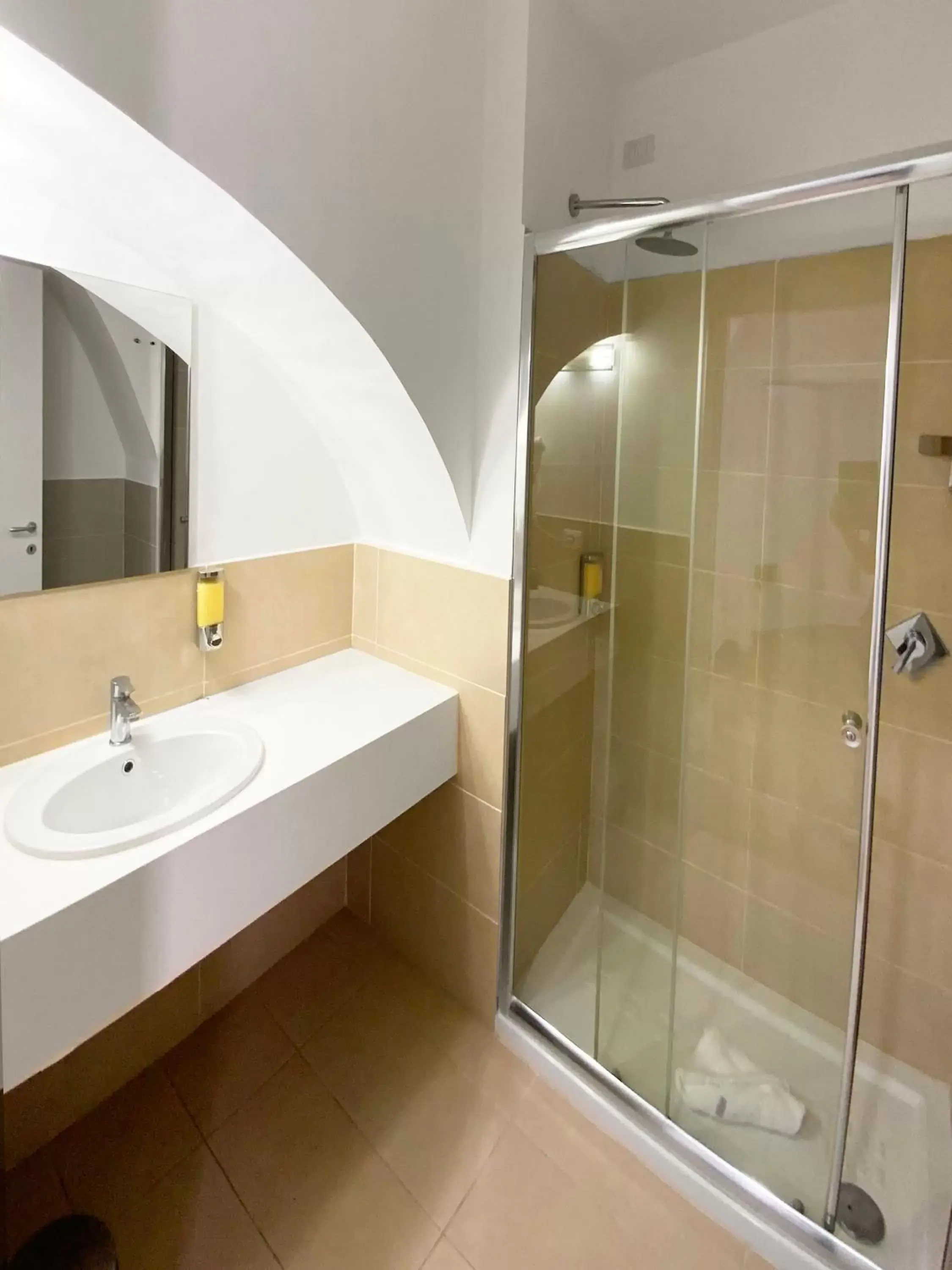 Suite with Terrace in Roma Resort Colosseum Suite with Terrace in Roma Resort Colosseum